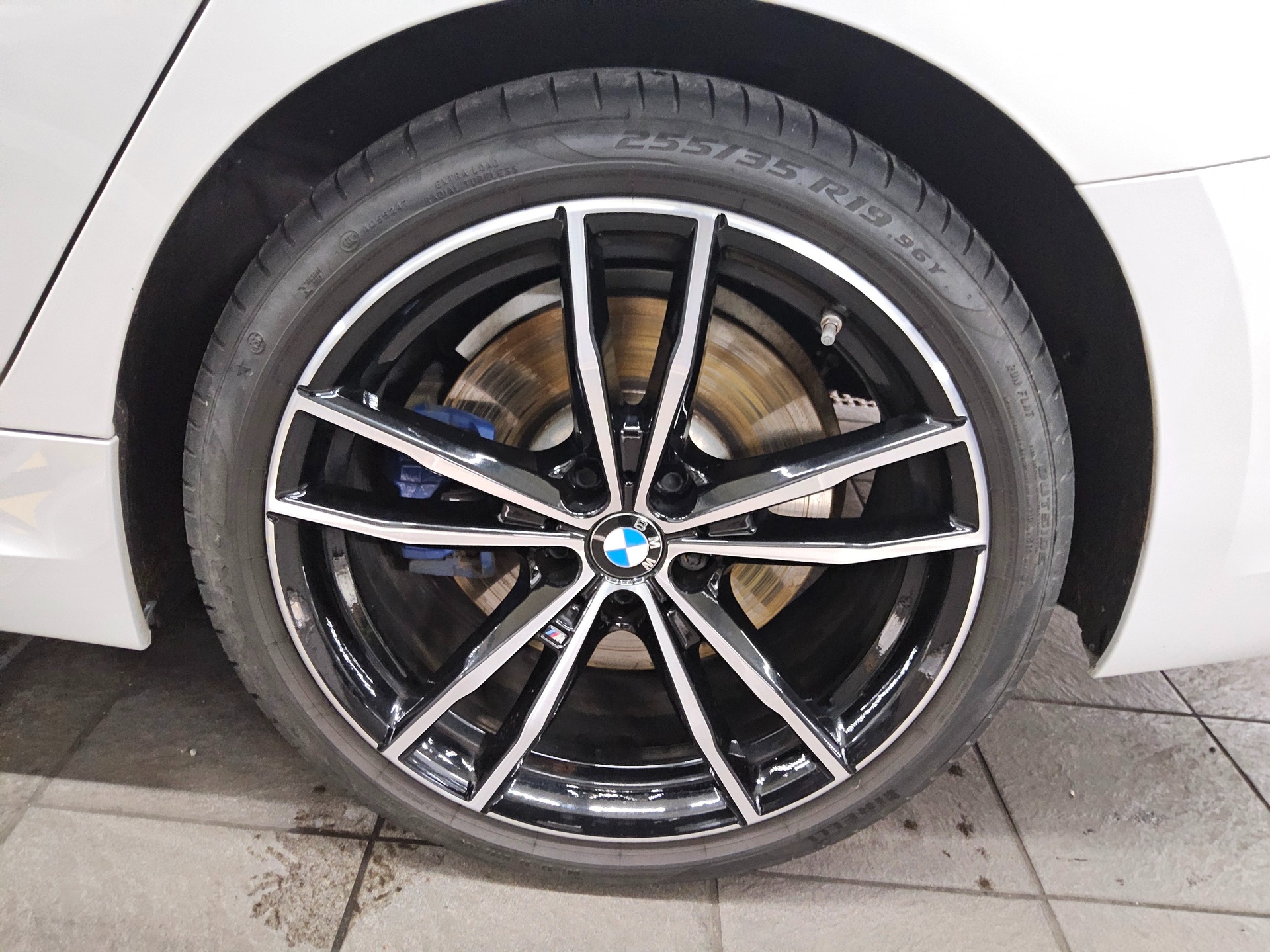 BMW 330e Touring M-Sport T-Leder Navi LED LC+ Shadow 10