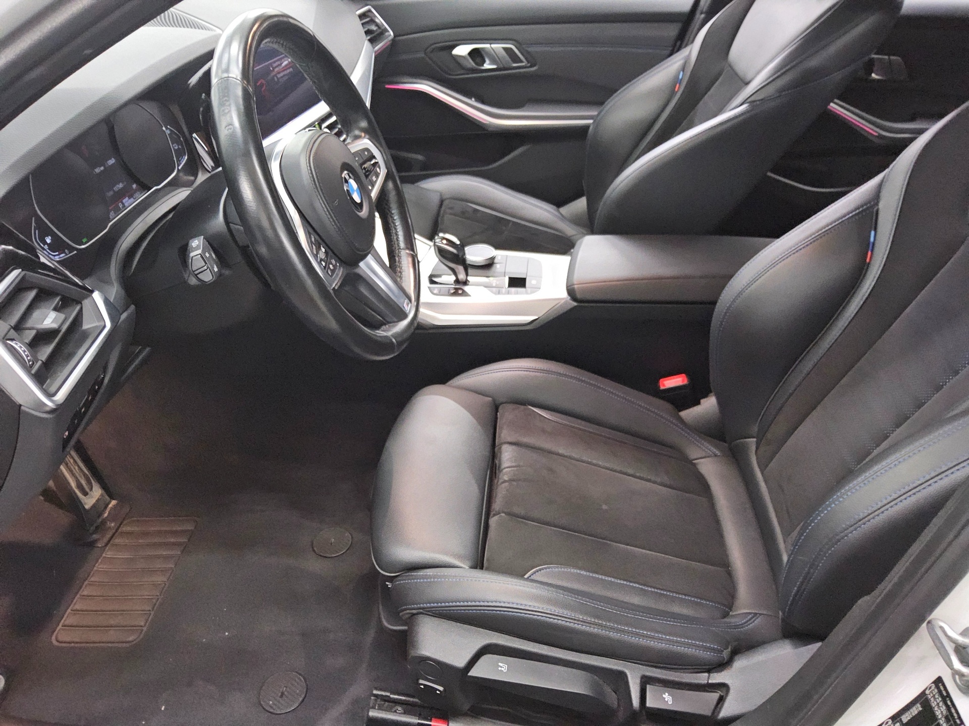 BMW 330e Touring M-Sport T-Leder Navi LED LC+ Shadow 8