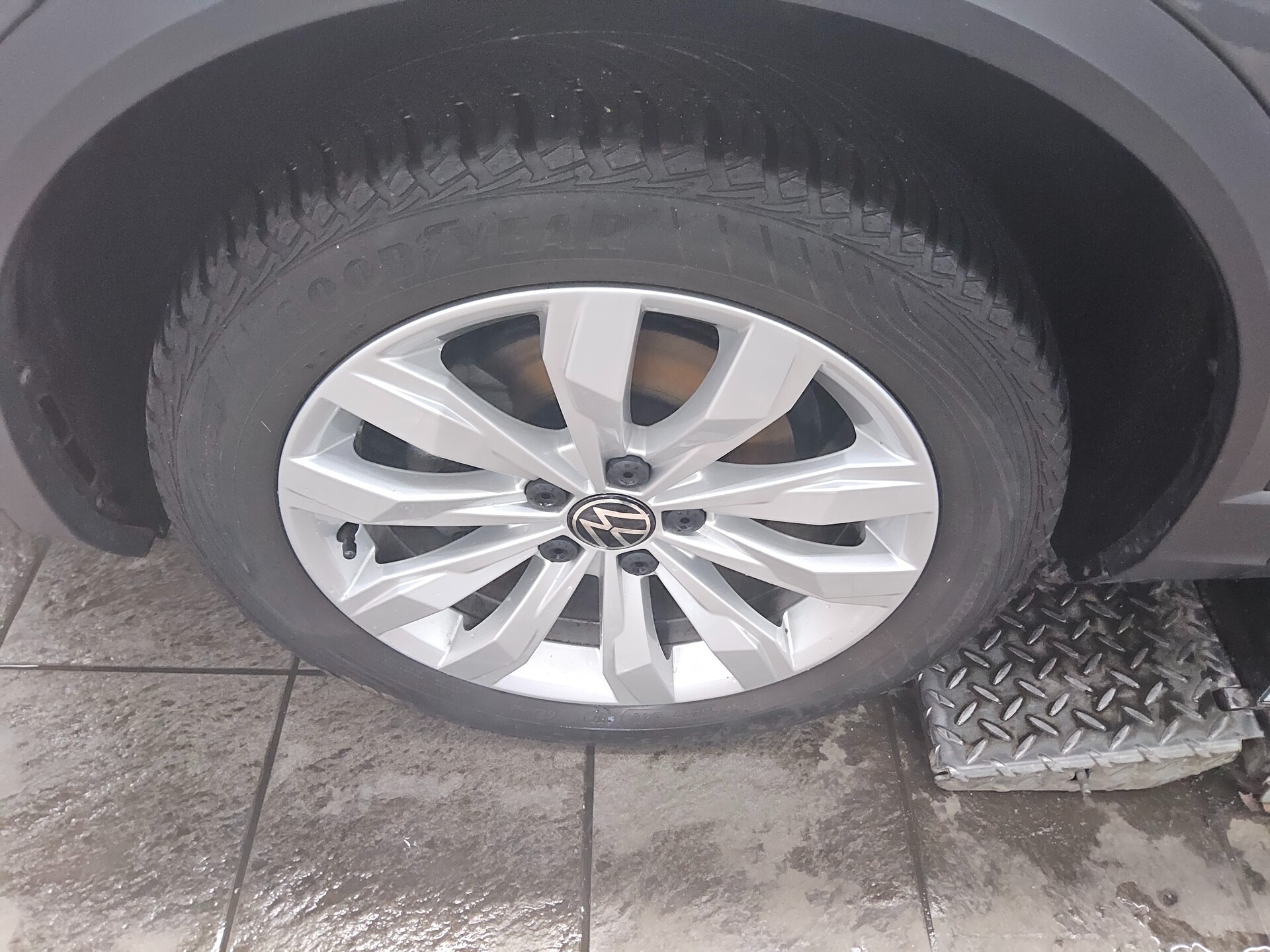 Volkswagen T-Roc 1.5 TSI Sport T-Leder Navi AHK ACC PDC 10