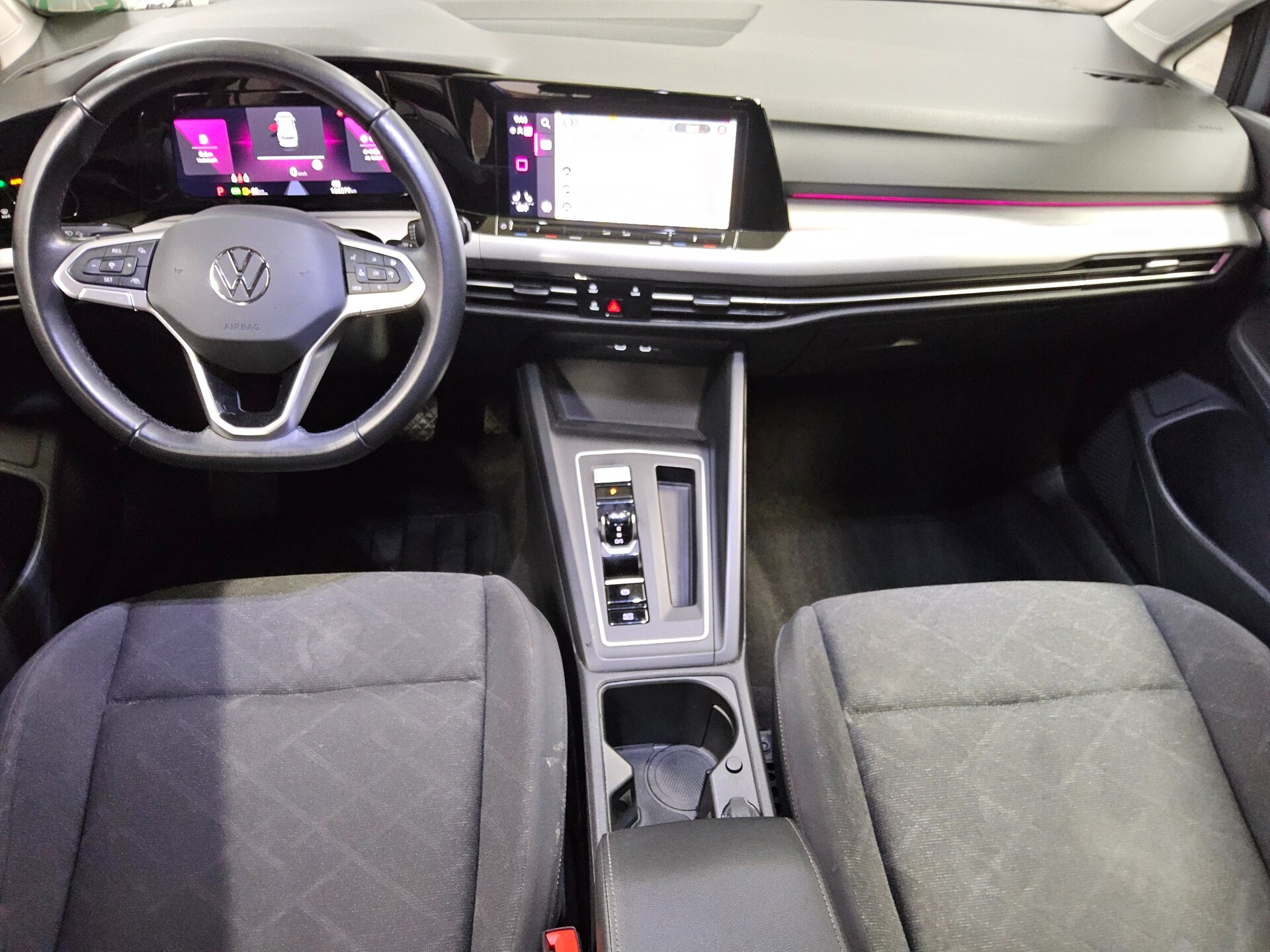 Volkswagen Golf-8 Var. 2.0 TDI Life Navi LED DC ACC RFK 5