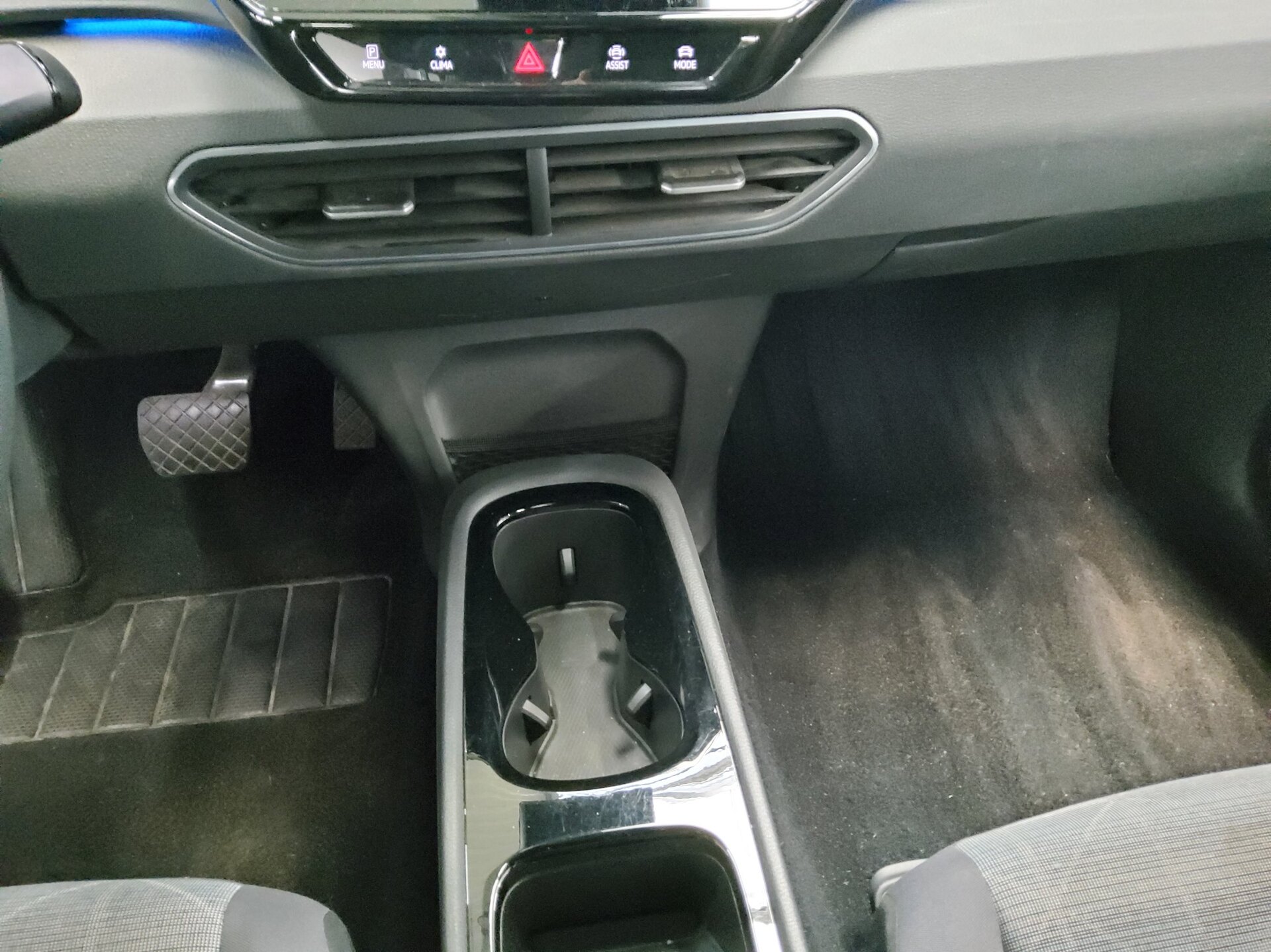 Volkswagen ID.3 Pure Performance Navi LED DC BT PDC 6