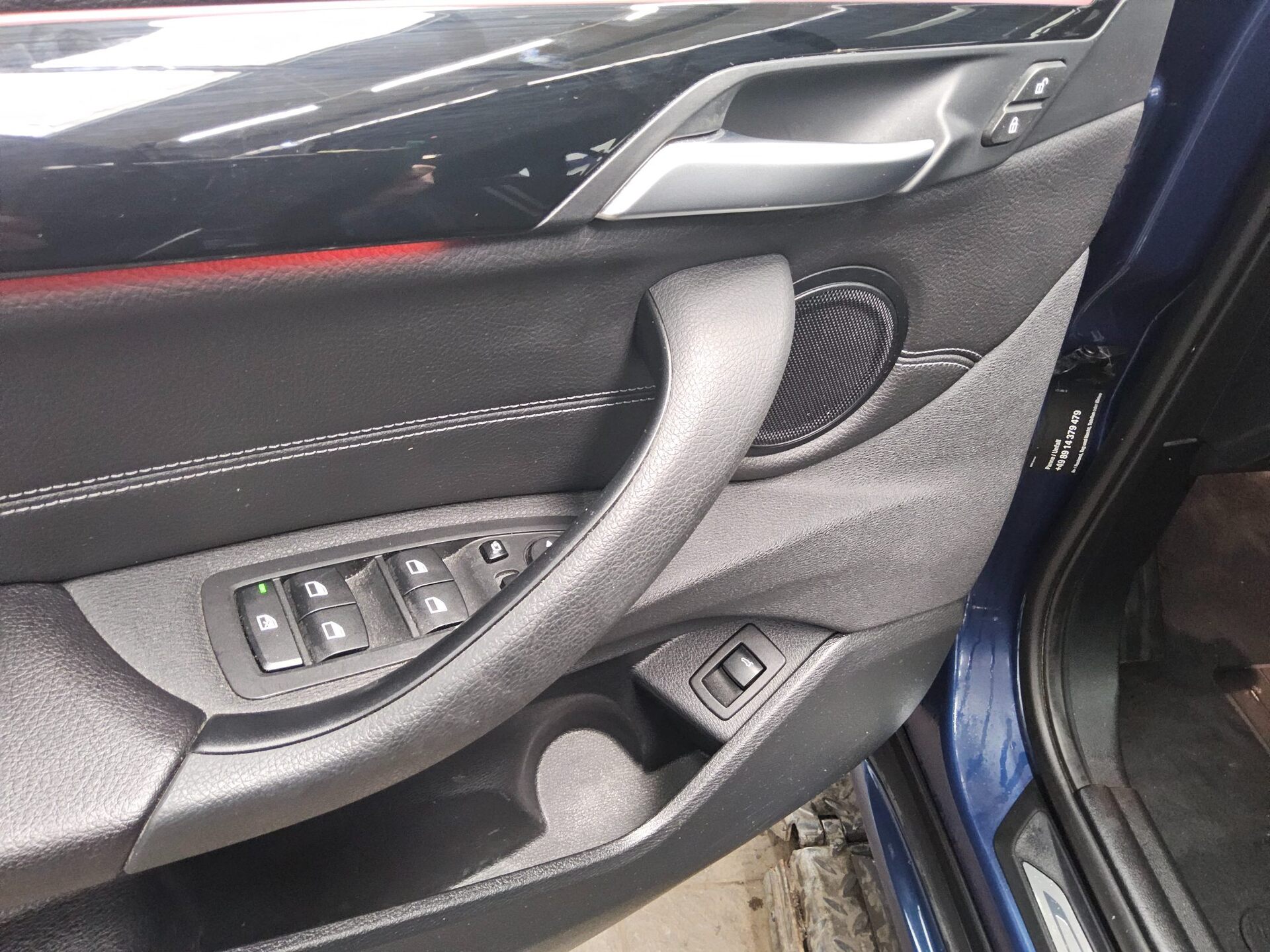 BMW X1 xDrive25d Sport-Line T-Leder Navi LED RFK AHK 9