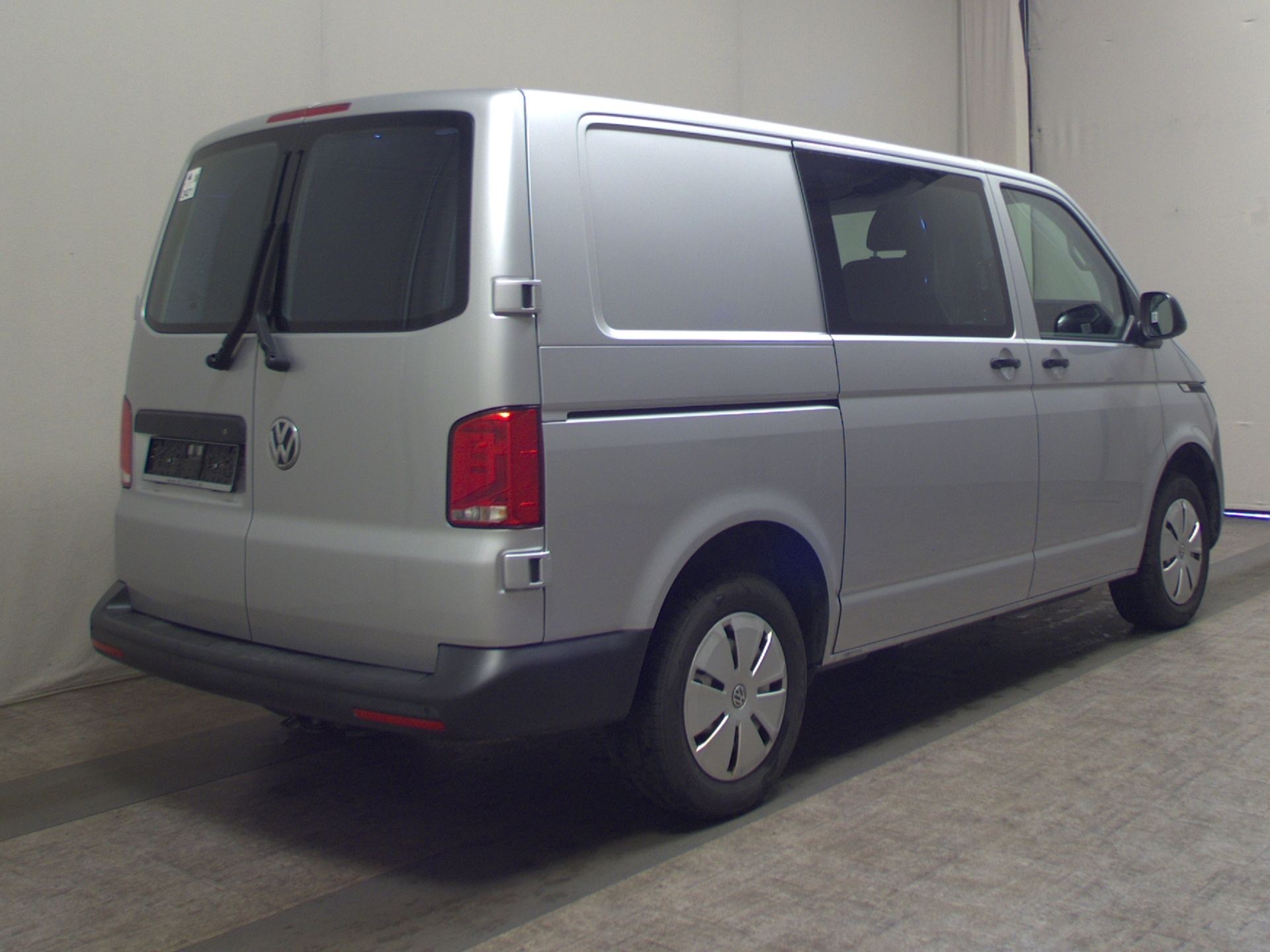 Volkswagen T6.1 Transporter 2.0 TDI L1H1 Navi LED PDC SHZ 4
