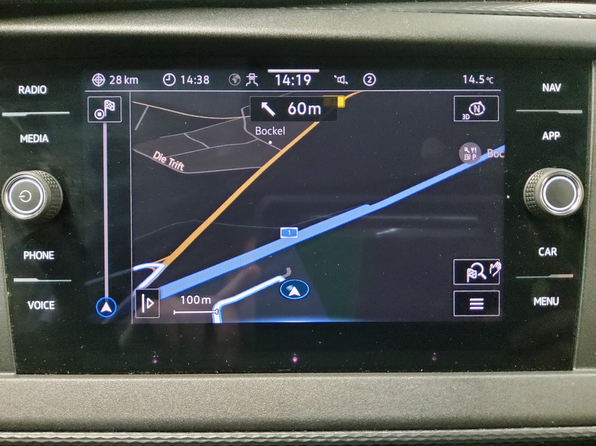 Volkswagen T6.1 Transporter 2.0 TDI L1H1 Navi LED PDC SHZ 7