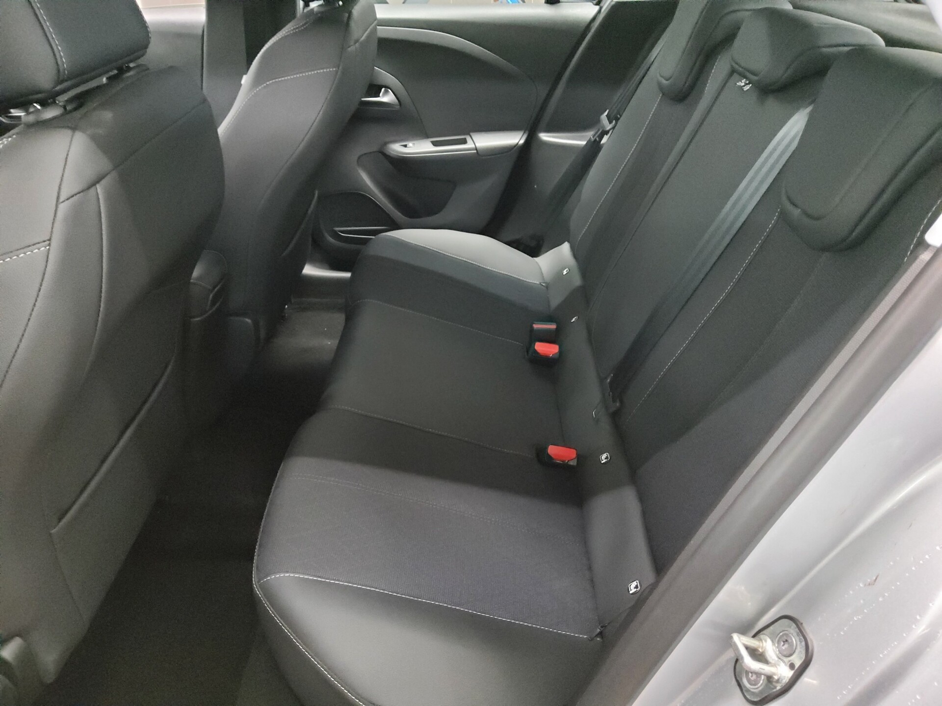 Opel Corsa 1.2 Turbo Elegance Navi LED Shz PDC 13