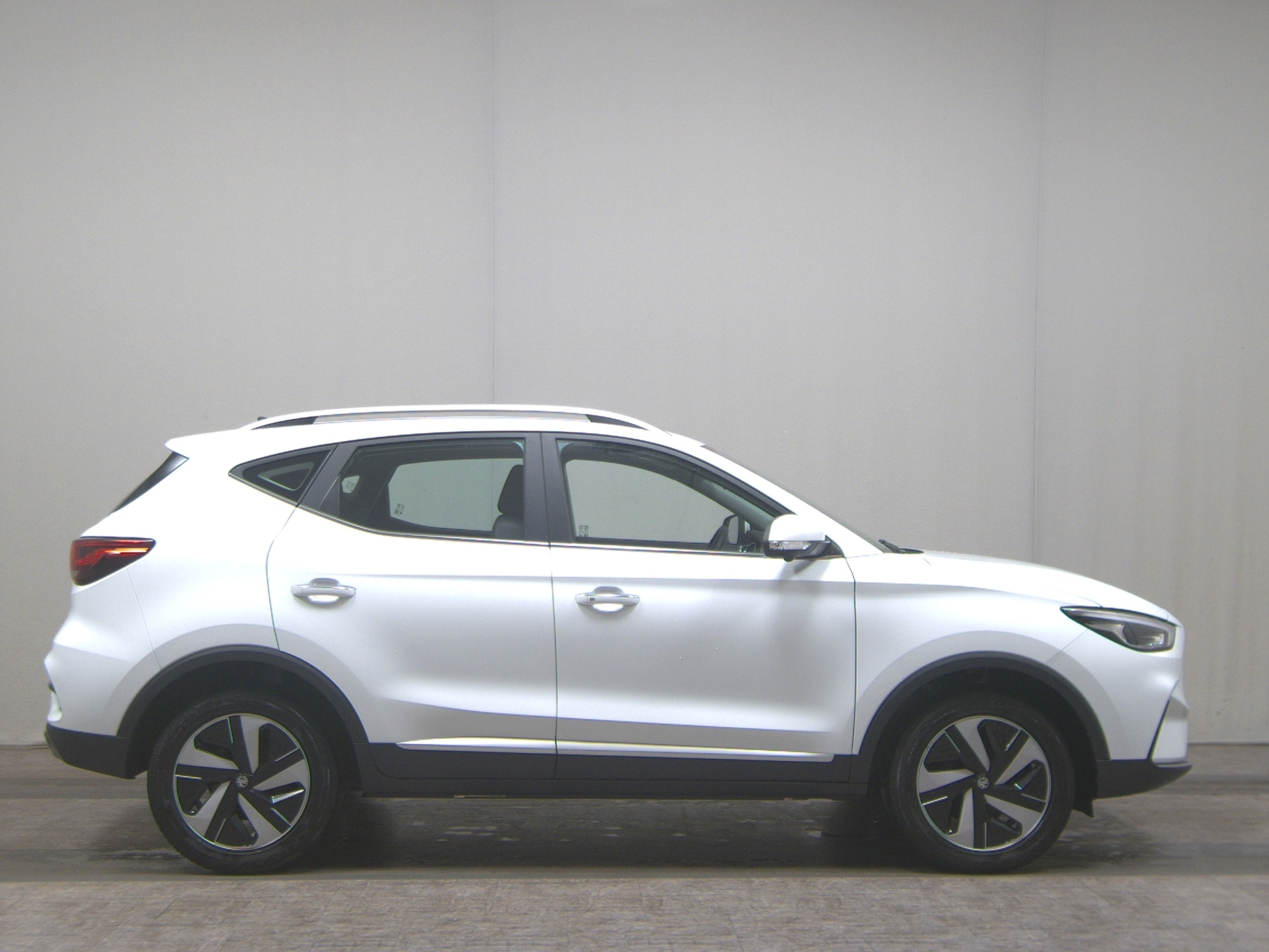 MG ZS EV Luxury Navi LED Shz PDC RfK 360°