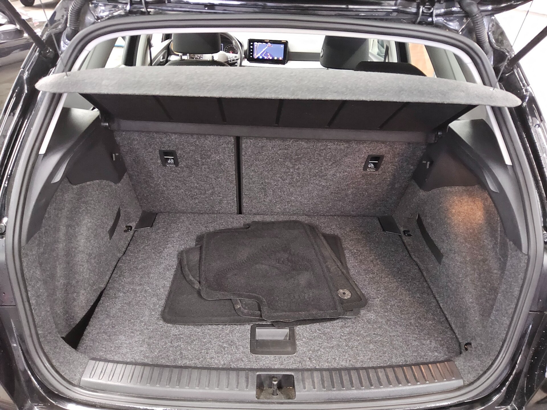 Seat Arona 1.0 TSI Style Navi LED Shz PDC 11