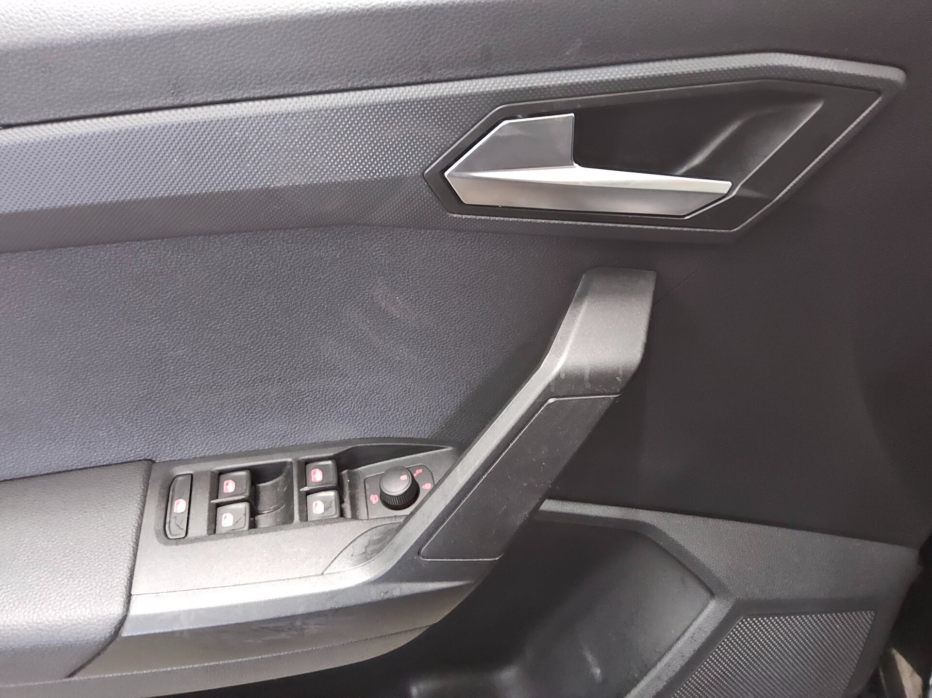 Seat Arona 1.0 TSI Style Navi LED Shz PDC 9