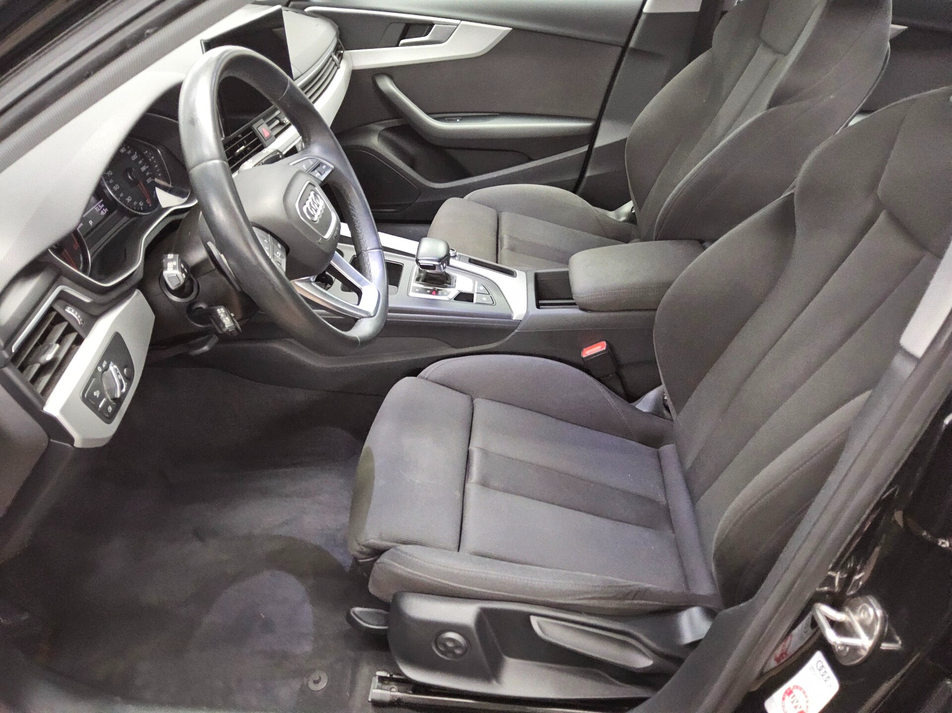 Audi A4 Avant 40 TDI advanced Navi LED RfK AHK ACC 8