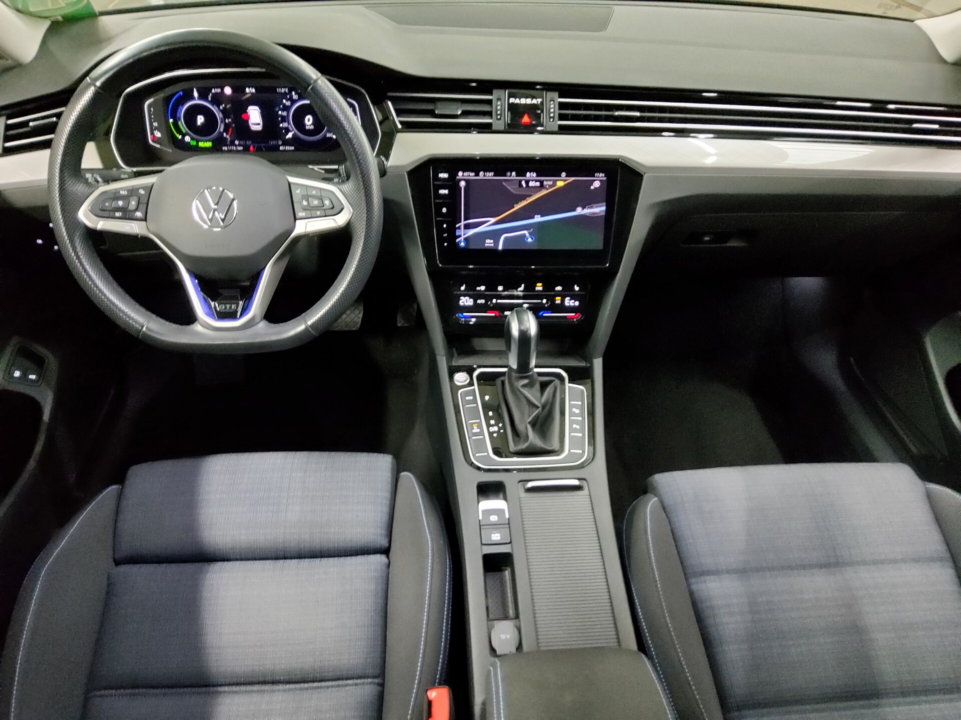 Volkswagen Passat Var. GTE 1.4 TSI Navi Matrix AID AHK RfK 5
