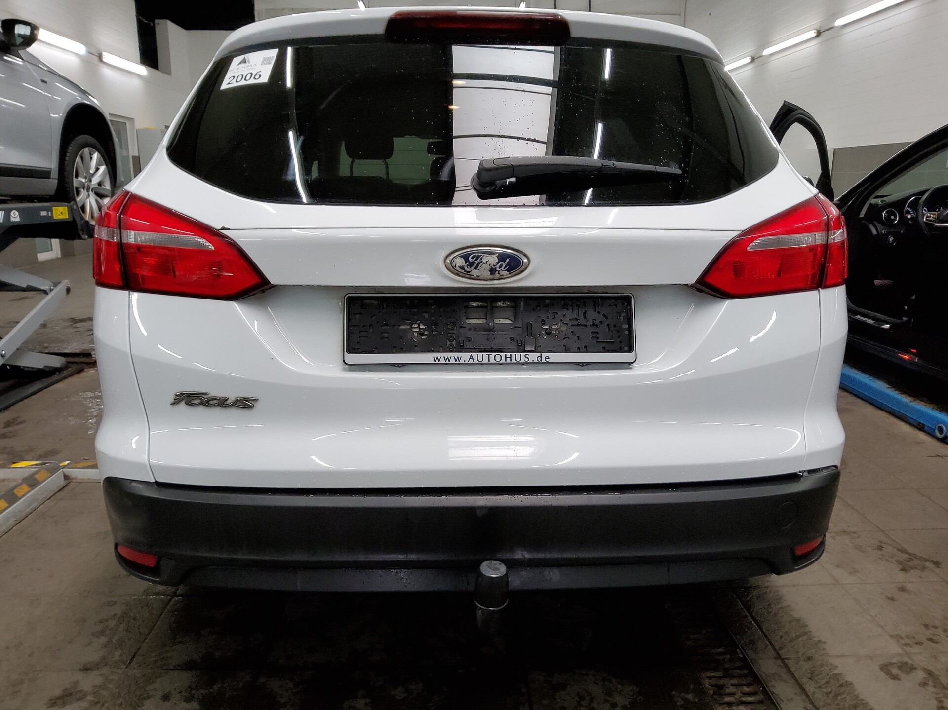 Ford Focus Turnier 1.5 TDCi Trend Shz AHK CD BT 10