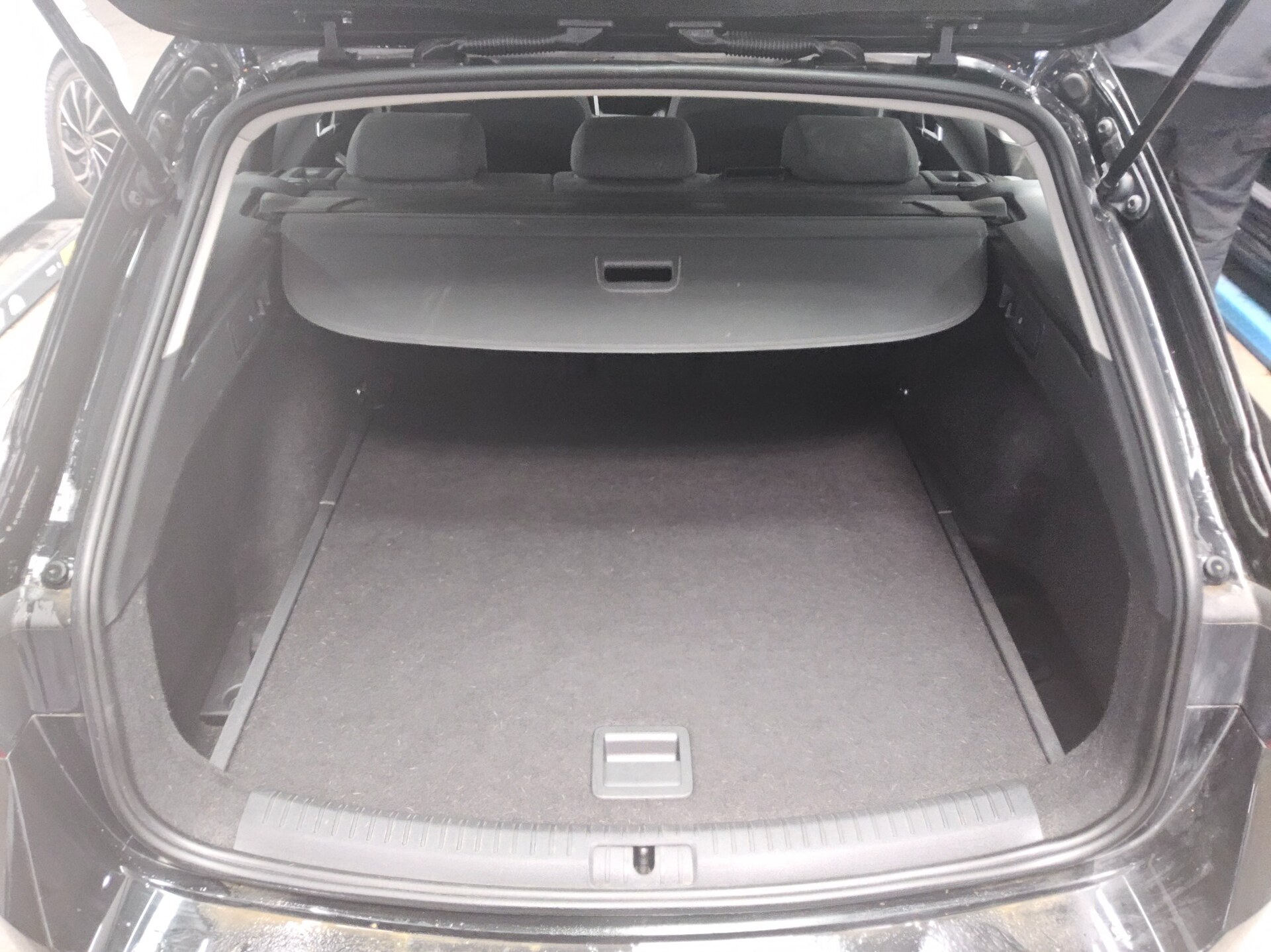 Seat Leon Sportstourer 2.0 TDI Style Navi LED vc RfK 12