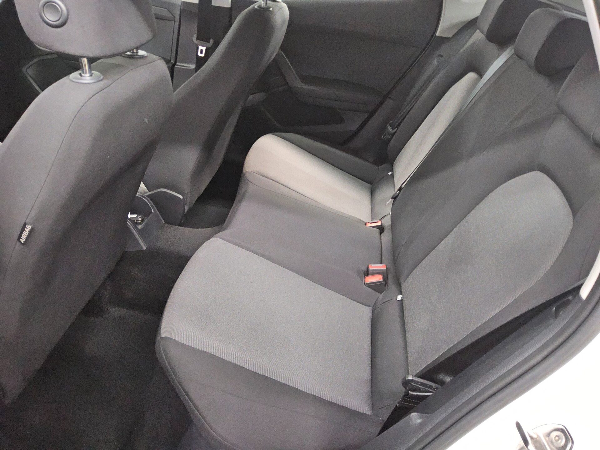 Seat Ibiza 1.0 Reference DAB Klima 13