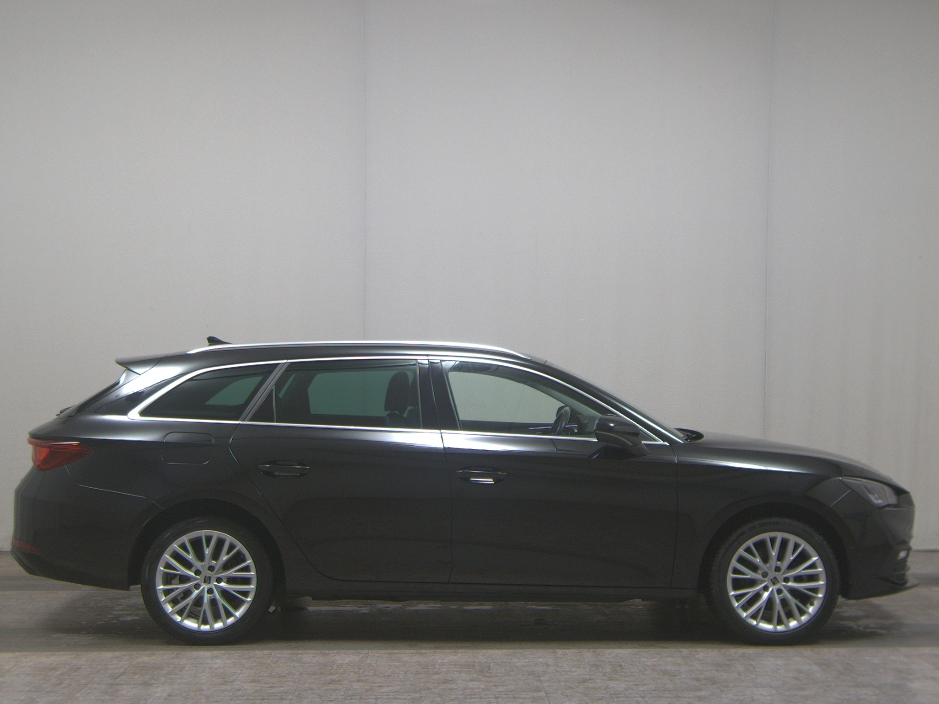 Seat Leon Sportstourer 1.4 e-HYBRID Xcellence Navi DC