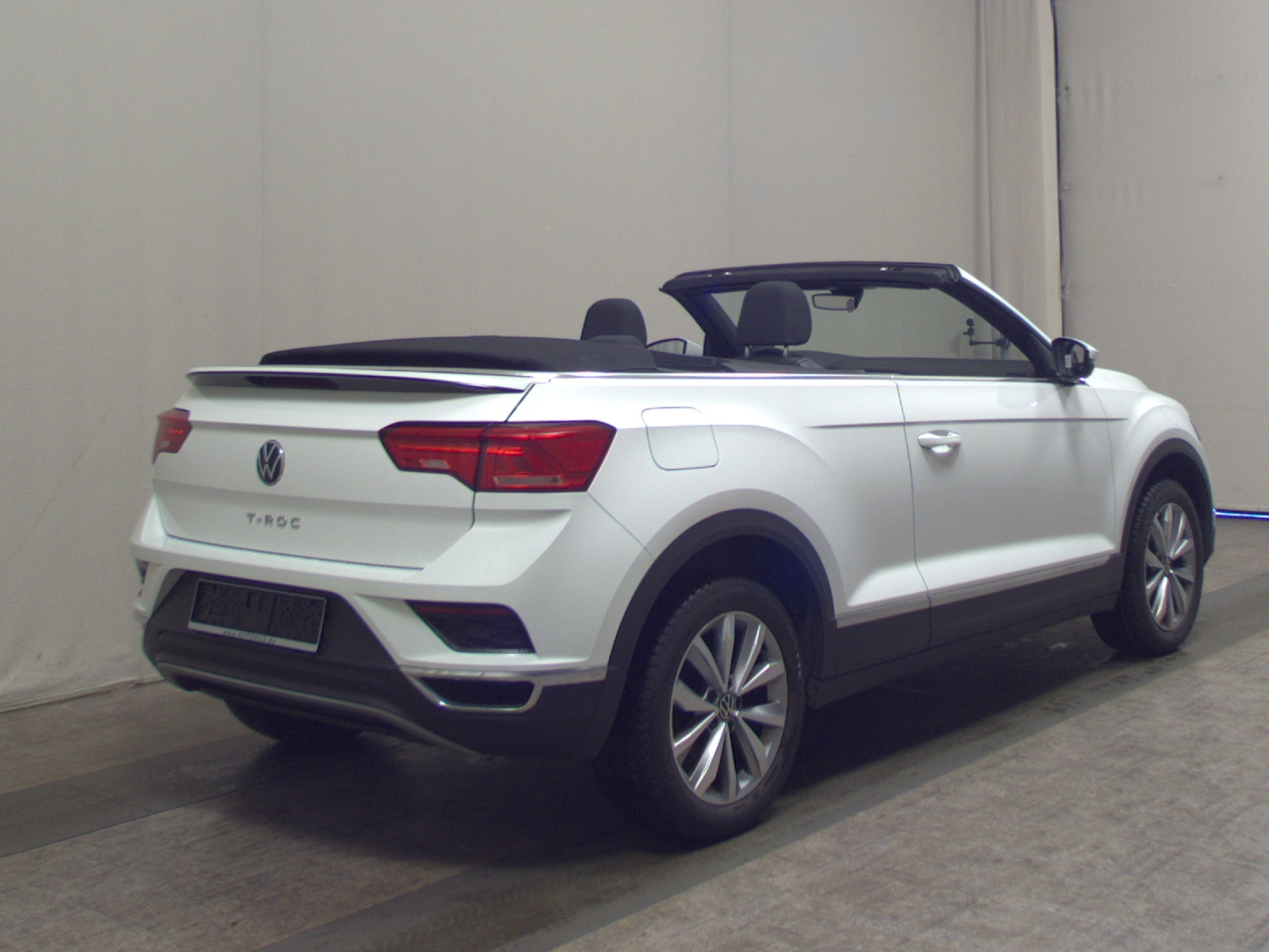 Volkswagen T-Roc 1.0 TSI Cabriolet Style Navi PDC SHZ ACC 4
