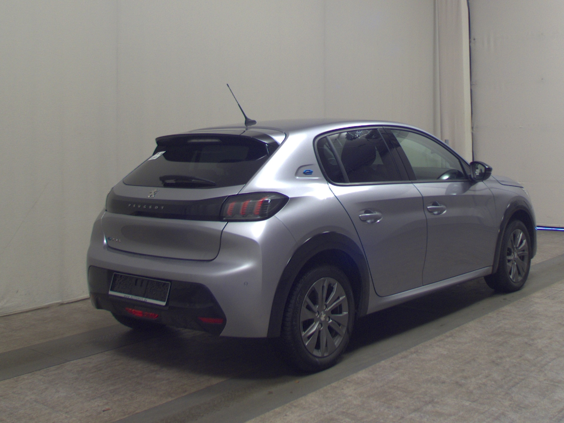 Peugeot 208 e-208 Allure T-Leder Navi LED Shz PDC USB 4