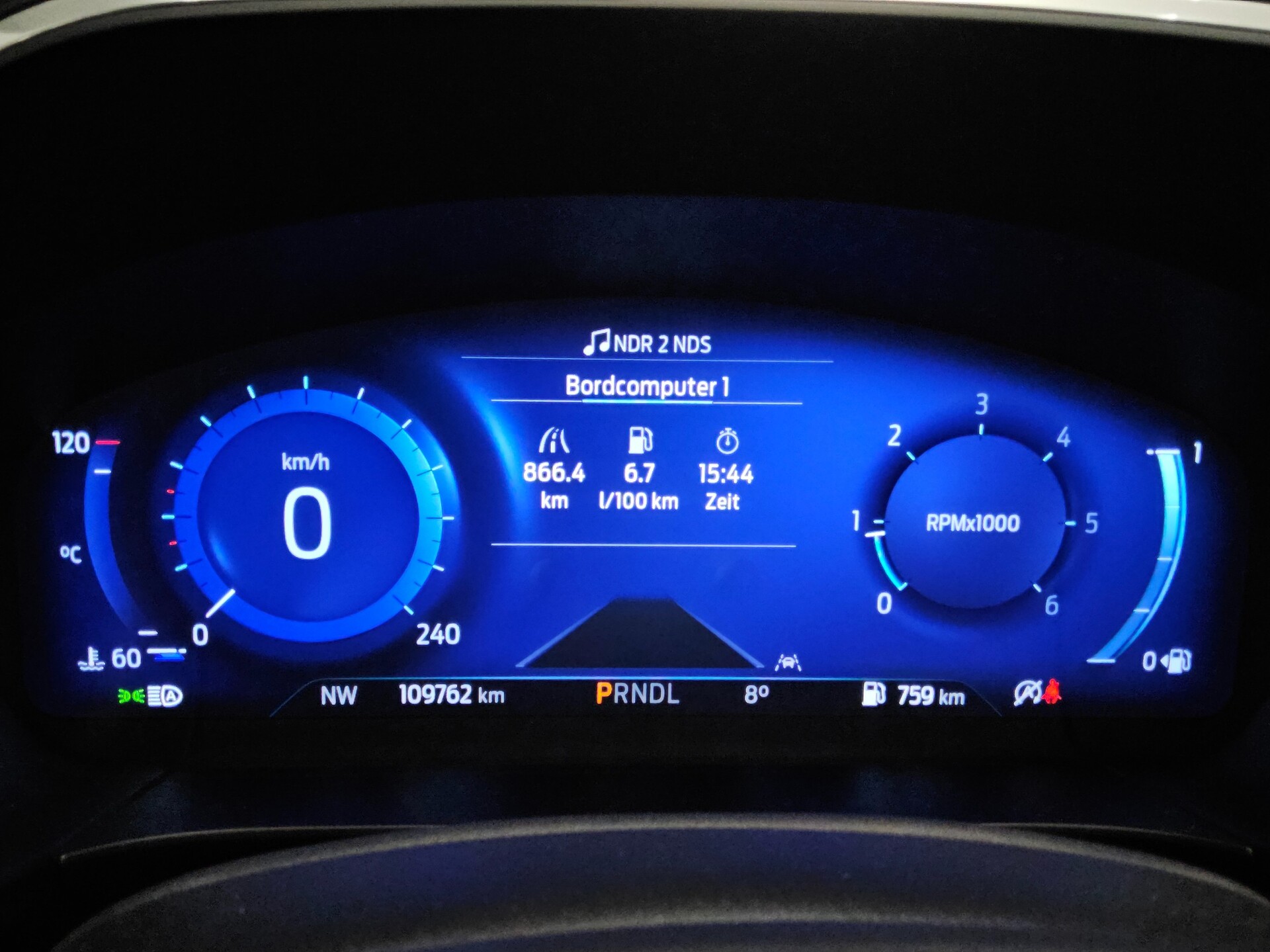 Ford Kuga 2.0 EB Titanium X Navi LED vc B&O RfK ACC 8