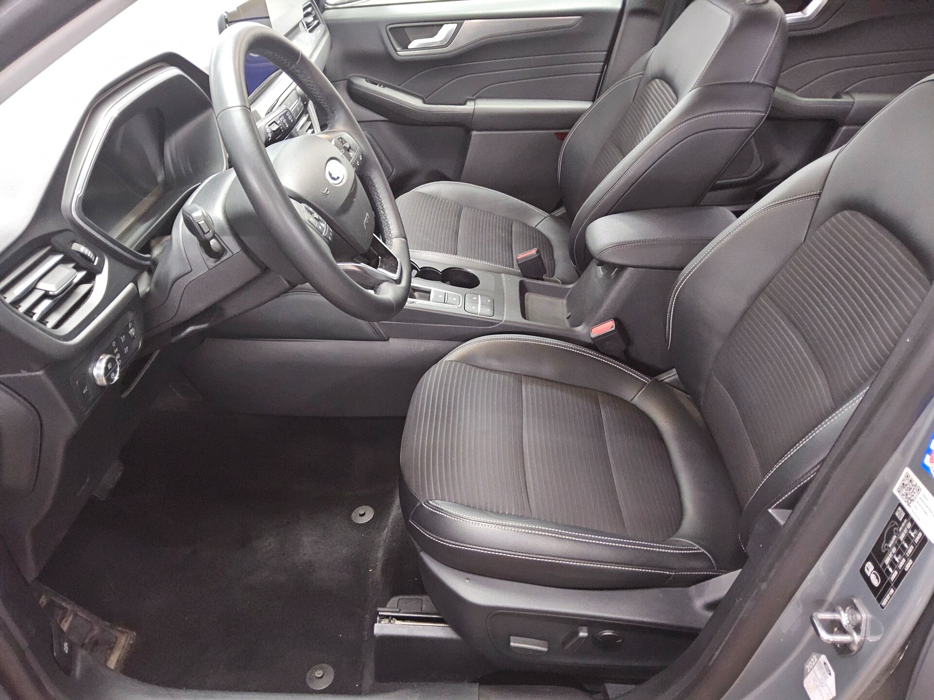 Ford Kuga 2.0 EB Titanium X Navi LED vc B&O RfK ACC 11