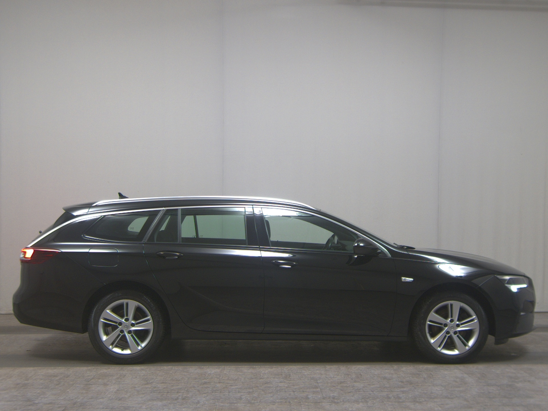 Opel Insignia ST 1.5 D Business Ed. Navi LED AHK PDC