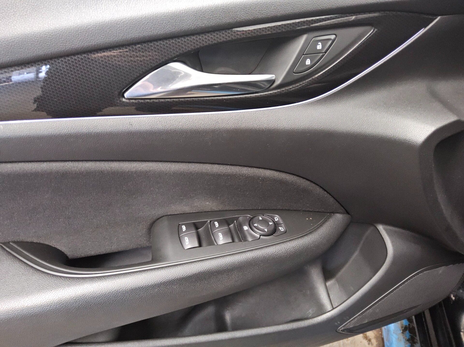 Opel Insignia ST 1.5 D Business Ed. Navi LED AHK PDC 9