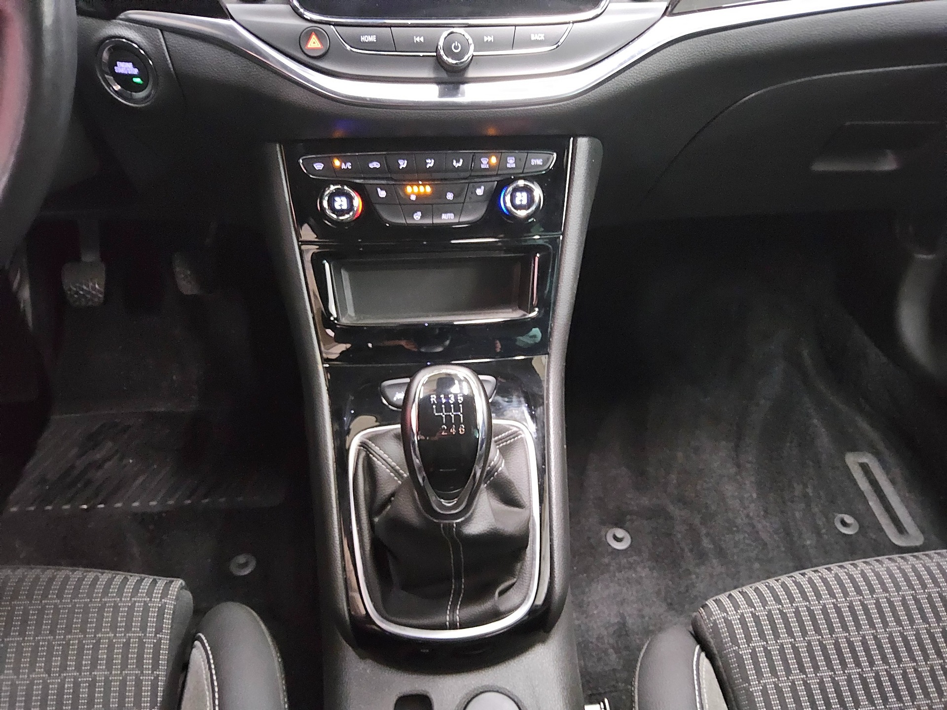 Opel Astra ST 1.5 D Business Elegance Navi LED RfK 6