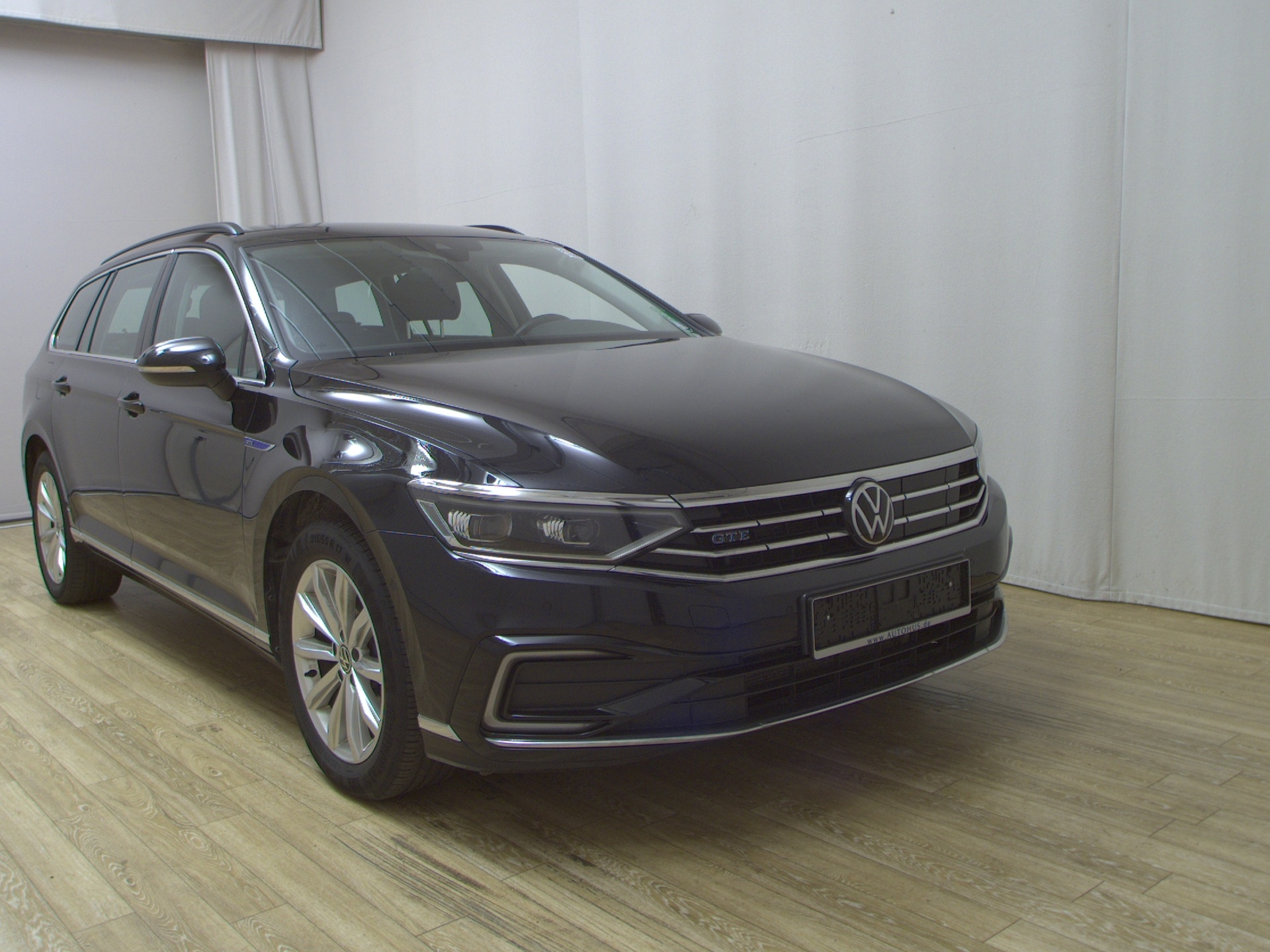 Volkswagen Passat Var. GTE 1.4 TSI Navi LED Shz el.Heck 3
