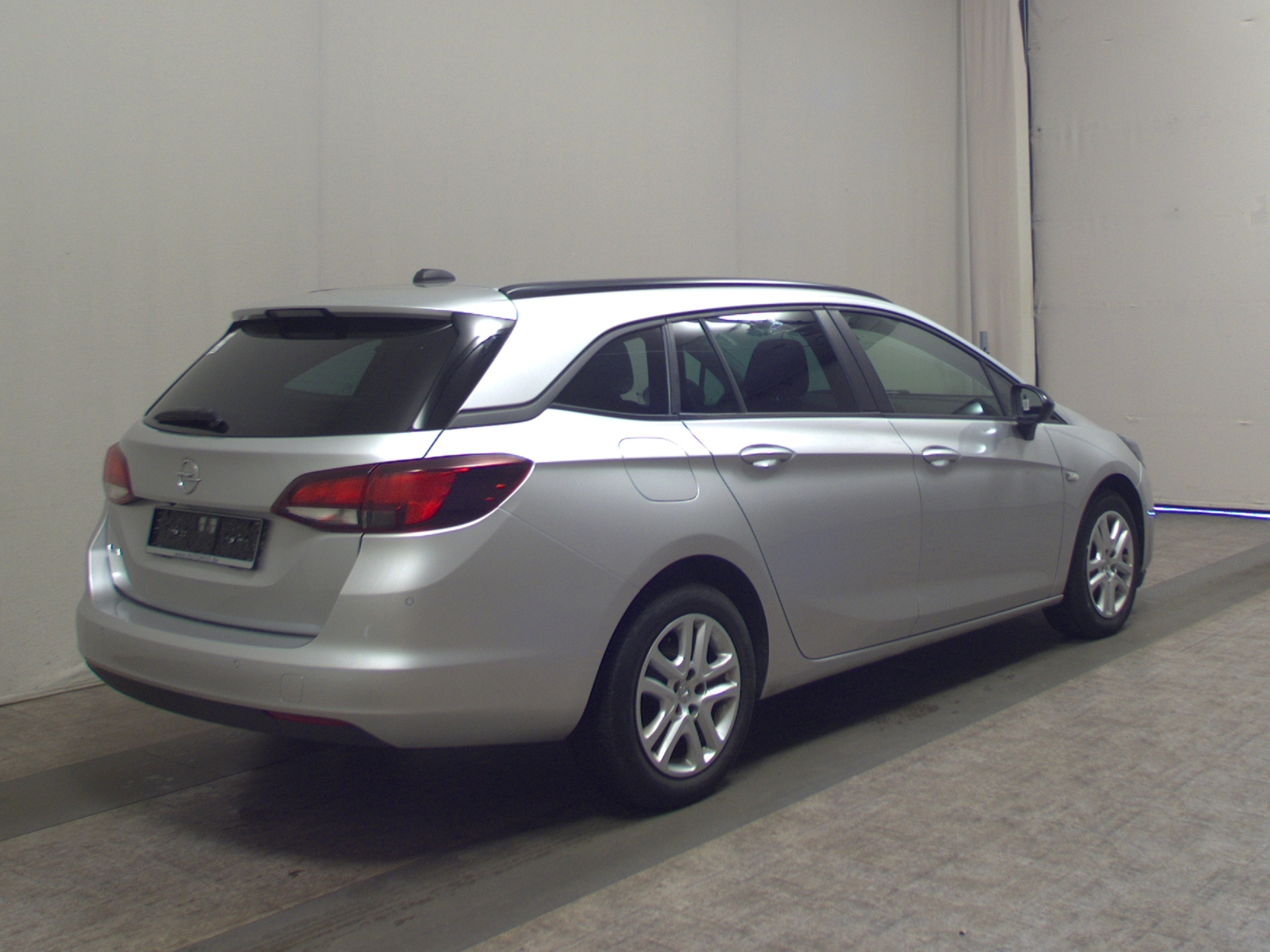 Opel Astra ST 1.5 D Edition Navi LED Shz AHK PDC 4