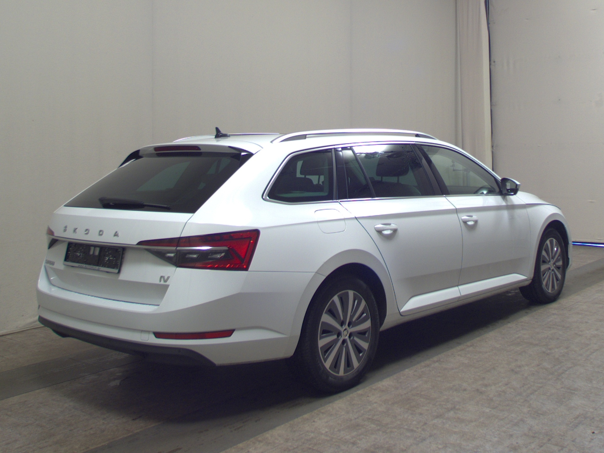 Skoda Superb Kombi 1.4 TSI iV Style Navi vc LED Canton 4