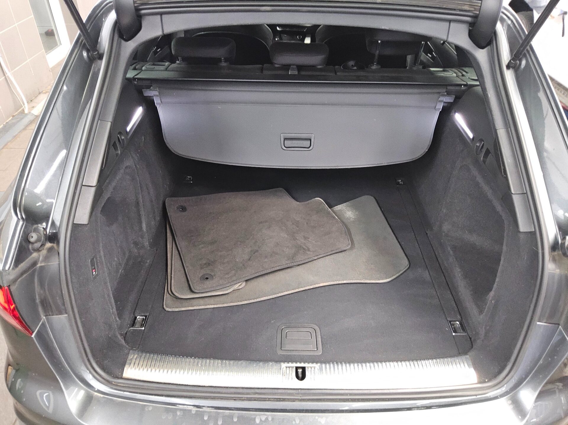 Audi A4 Avant 40 TDI Qu. S-Line Navi Matrix vc HuD 12