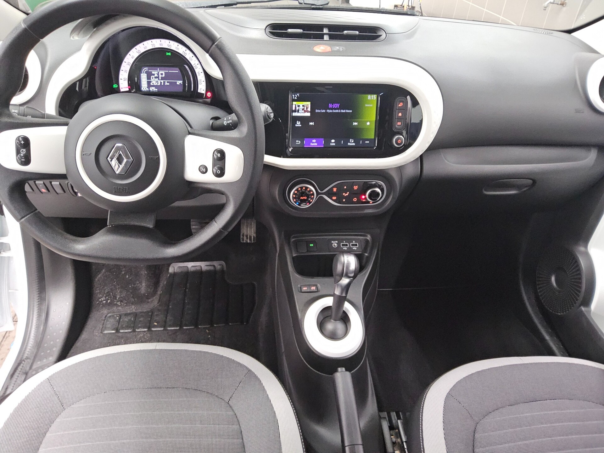 Renault Twingo Electric Equilibre DAB Bluetooth Klima 5