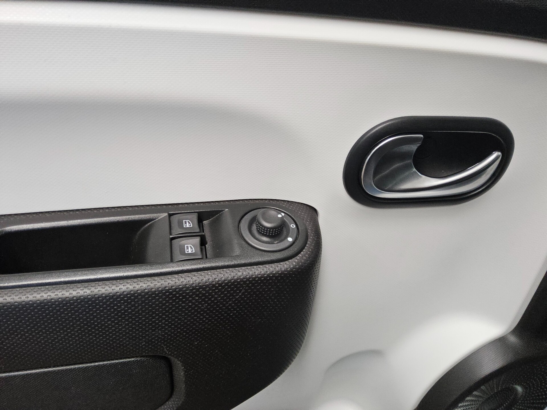 Renault Twingo Electric Equilibre DAB Bluetooth Klima 9