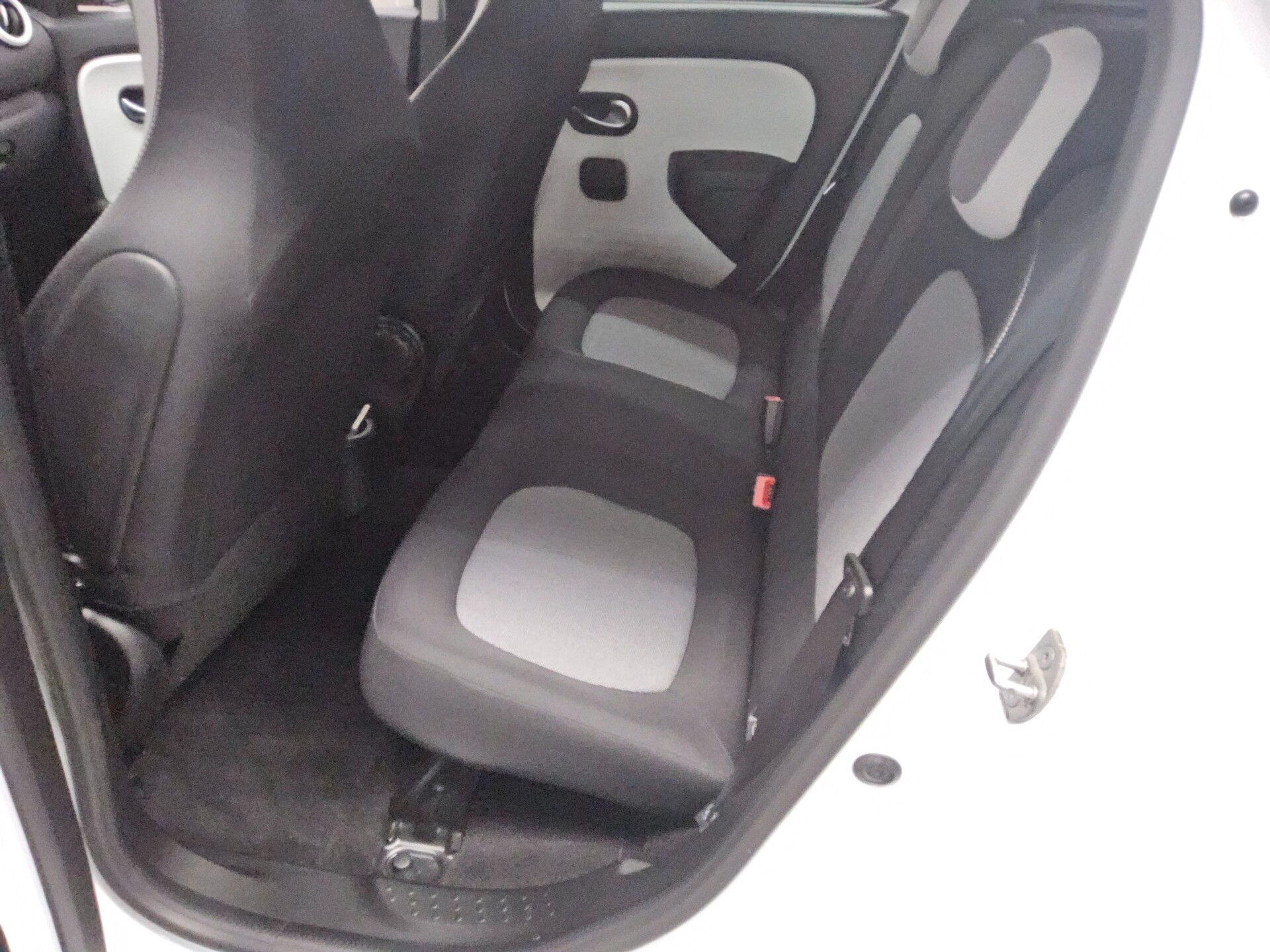 Renault Twingo Electric Equilibre DAB Bluetooth Klima 12