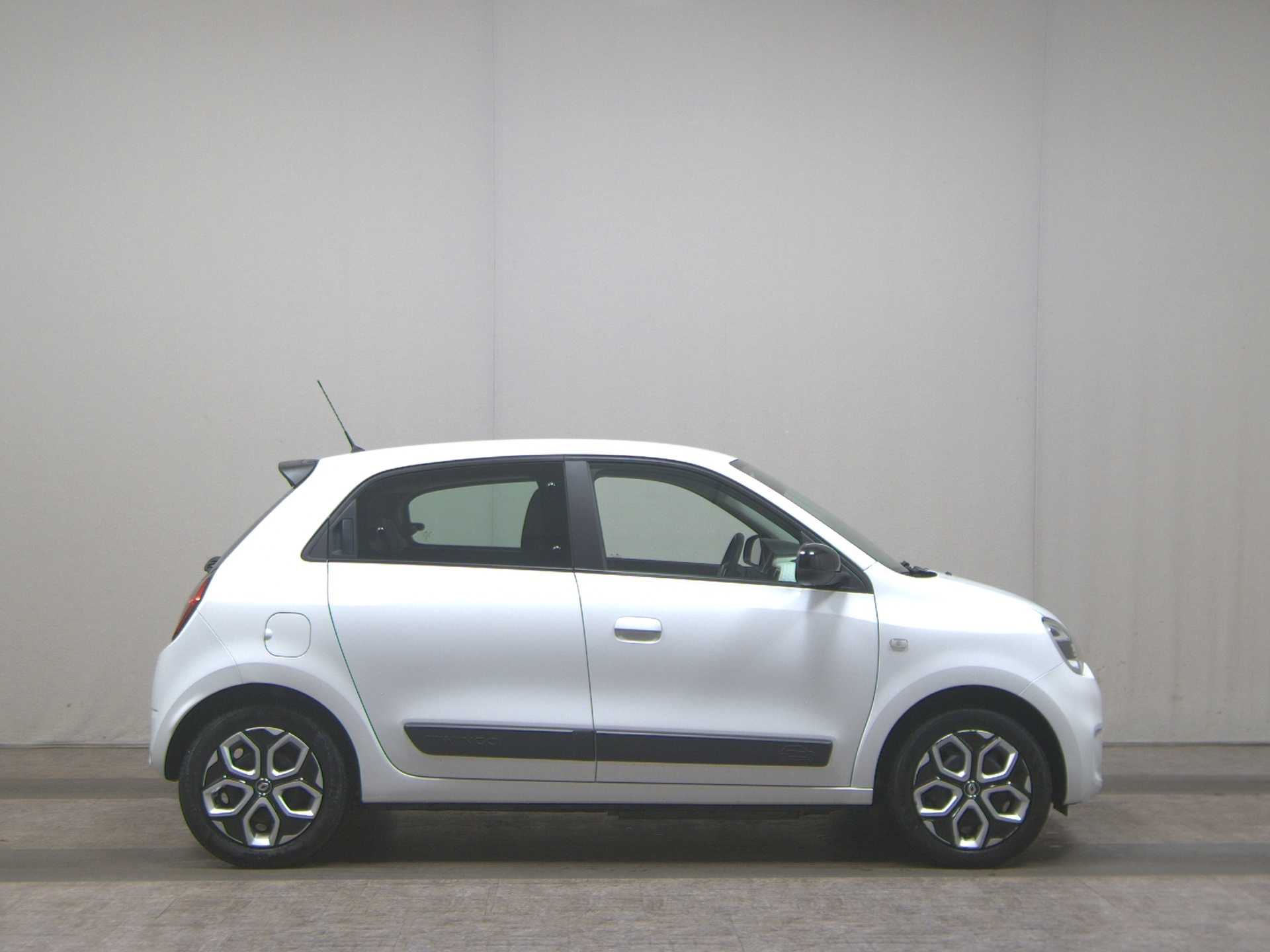 Renault Twingo Electric Equilibre DAB Bluetooth Klima
