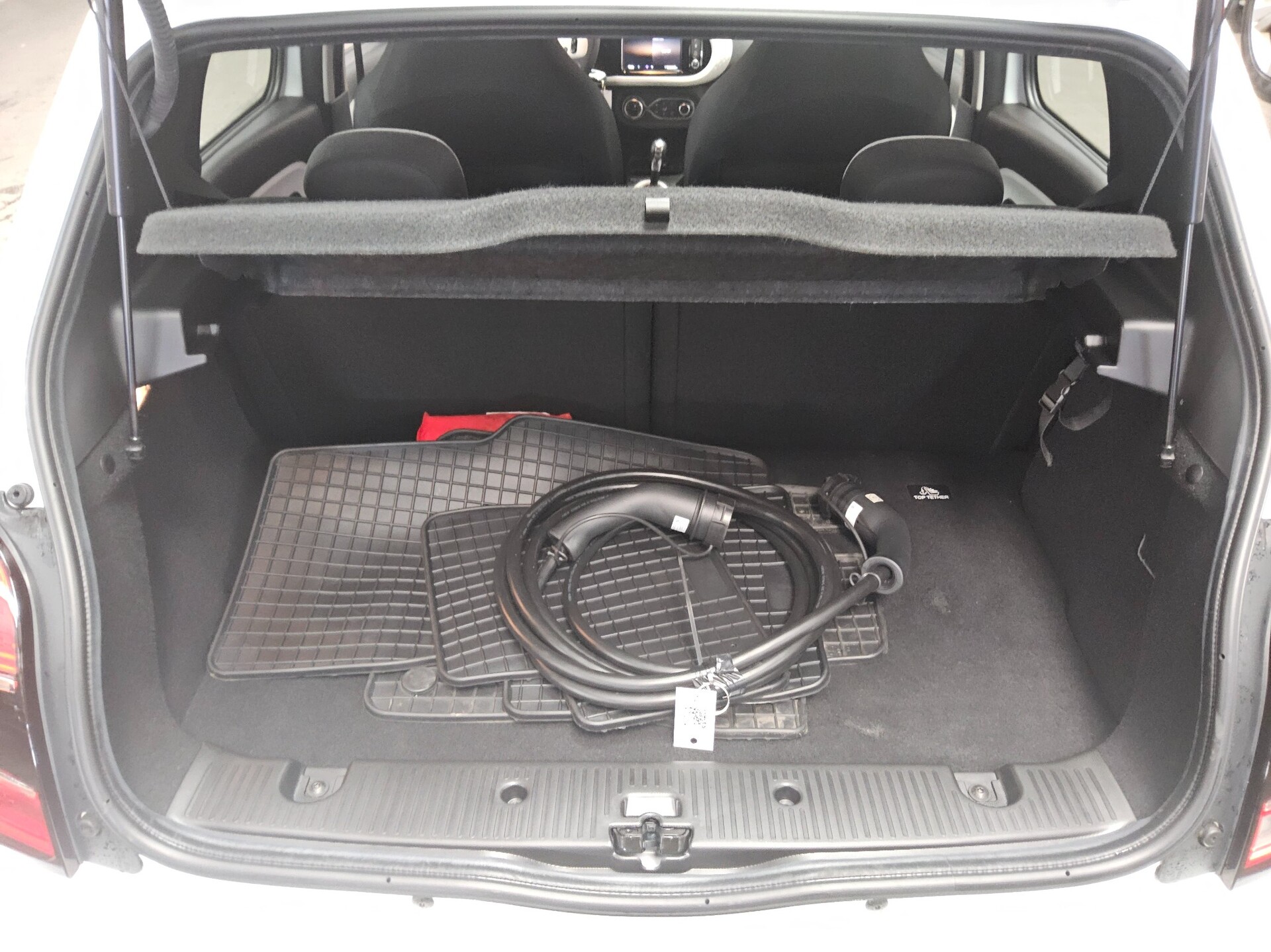 Renault Twingo Electric Equilibre DAB+ 11