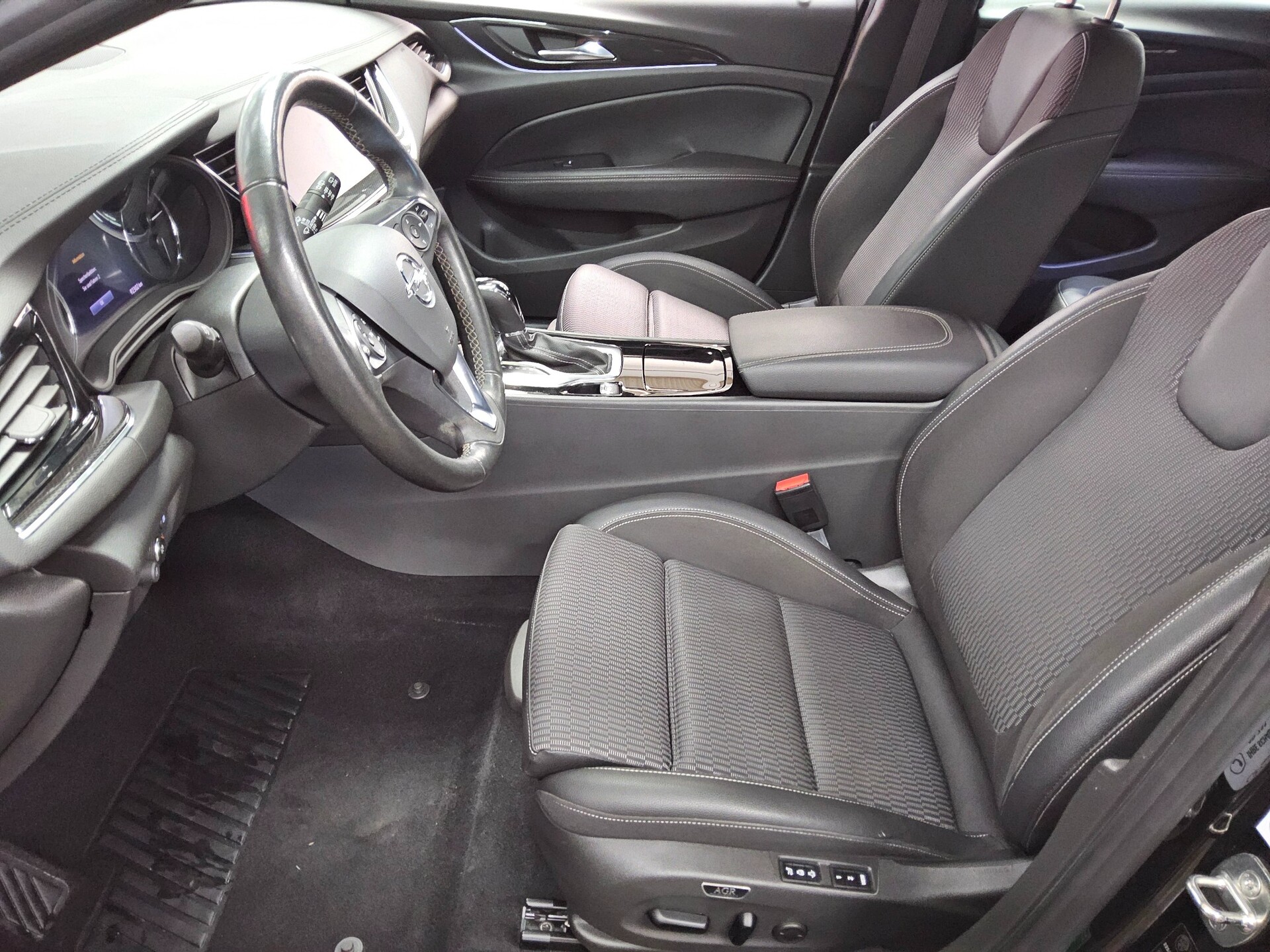 Opel Insignia ST 2.0 D Elegance T-Leder Navi LED RFK 8