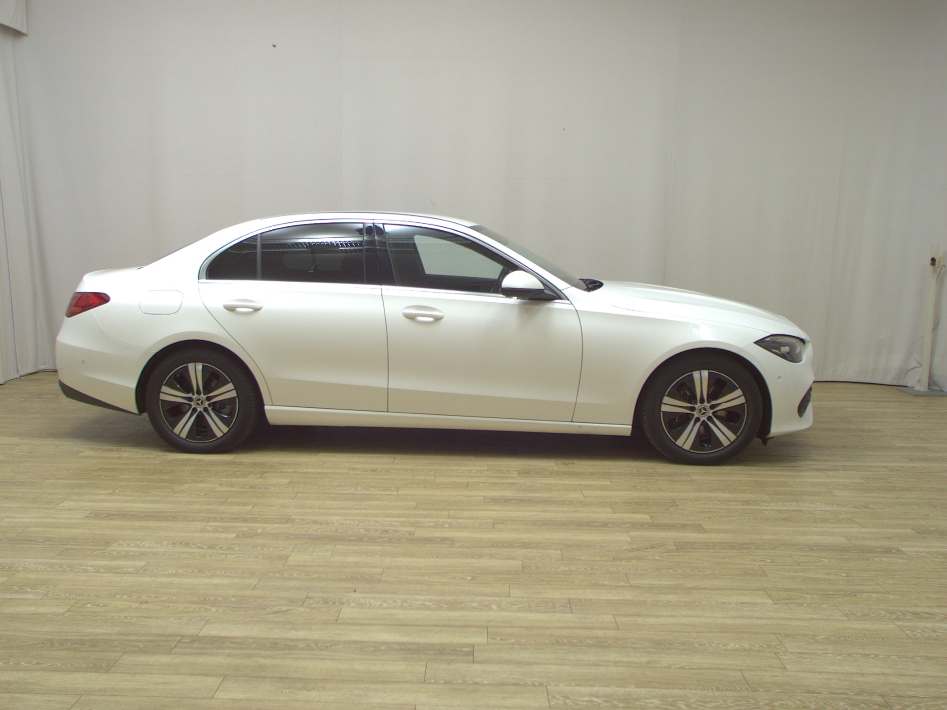 Mercedes-Benz C 220 T d Avantgarde Leder Navi LED Distr+ RfK