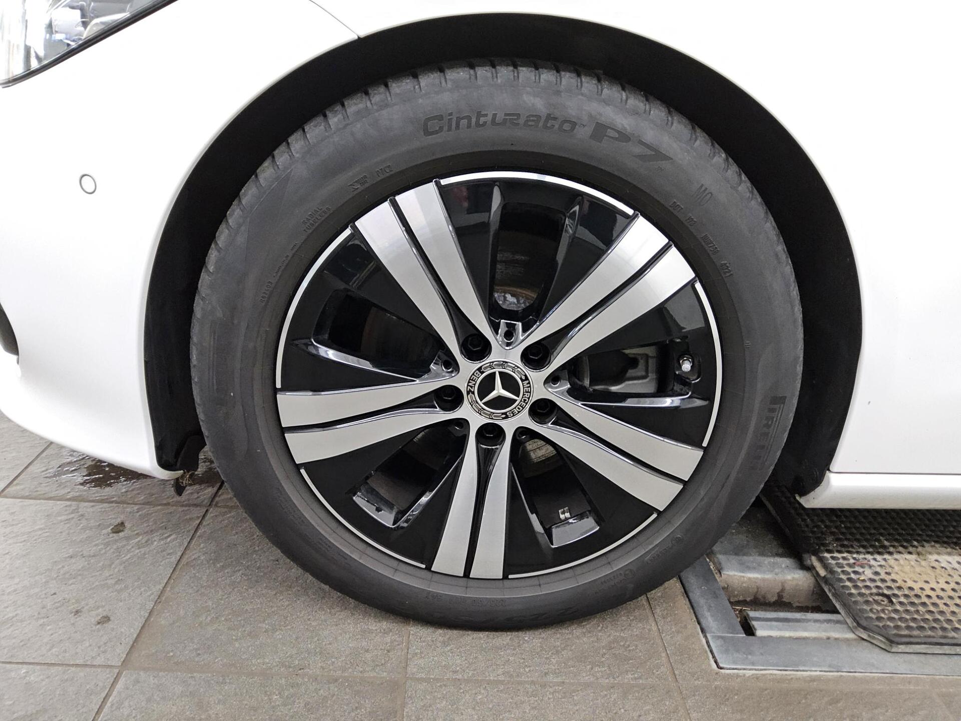 Mercedes-Benz C 220 T d Avantgarde Leder Navi LED Distr+ RfK 11