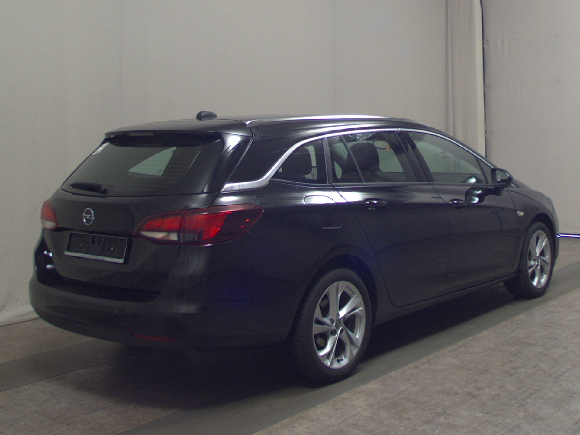 Opel Astra ST 1.2 Turbo Elegance Navi LED T-Leder AHK 4