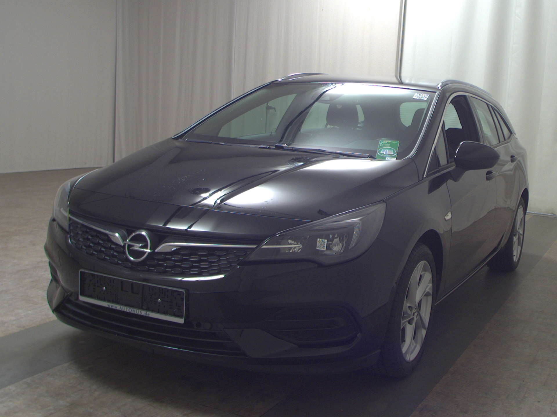 Opel Astra ST 1.2 Turbo Elegance Navi LED T-Leder AHK 2