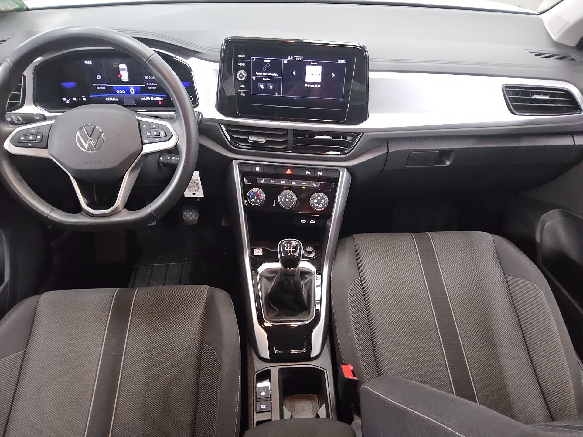 Volkswagen T-Roc 1.0 TSI Life PDC LED AID SHZ DAB+ 5