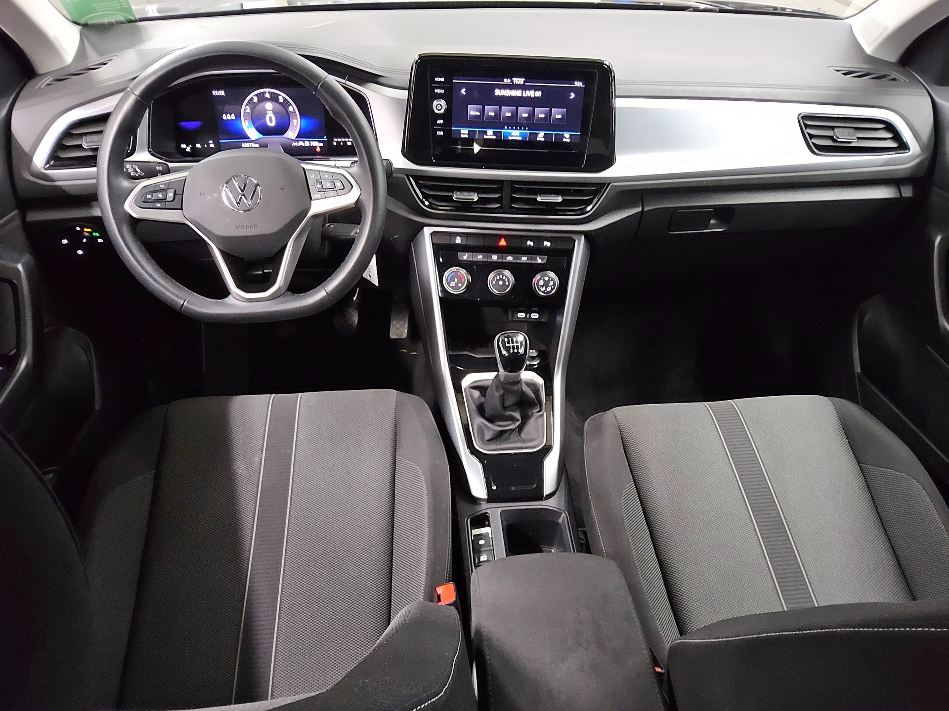 Volkswagen T-Roc 1.0 TSI Life AID PDC SHZ 5