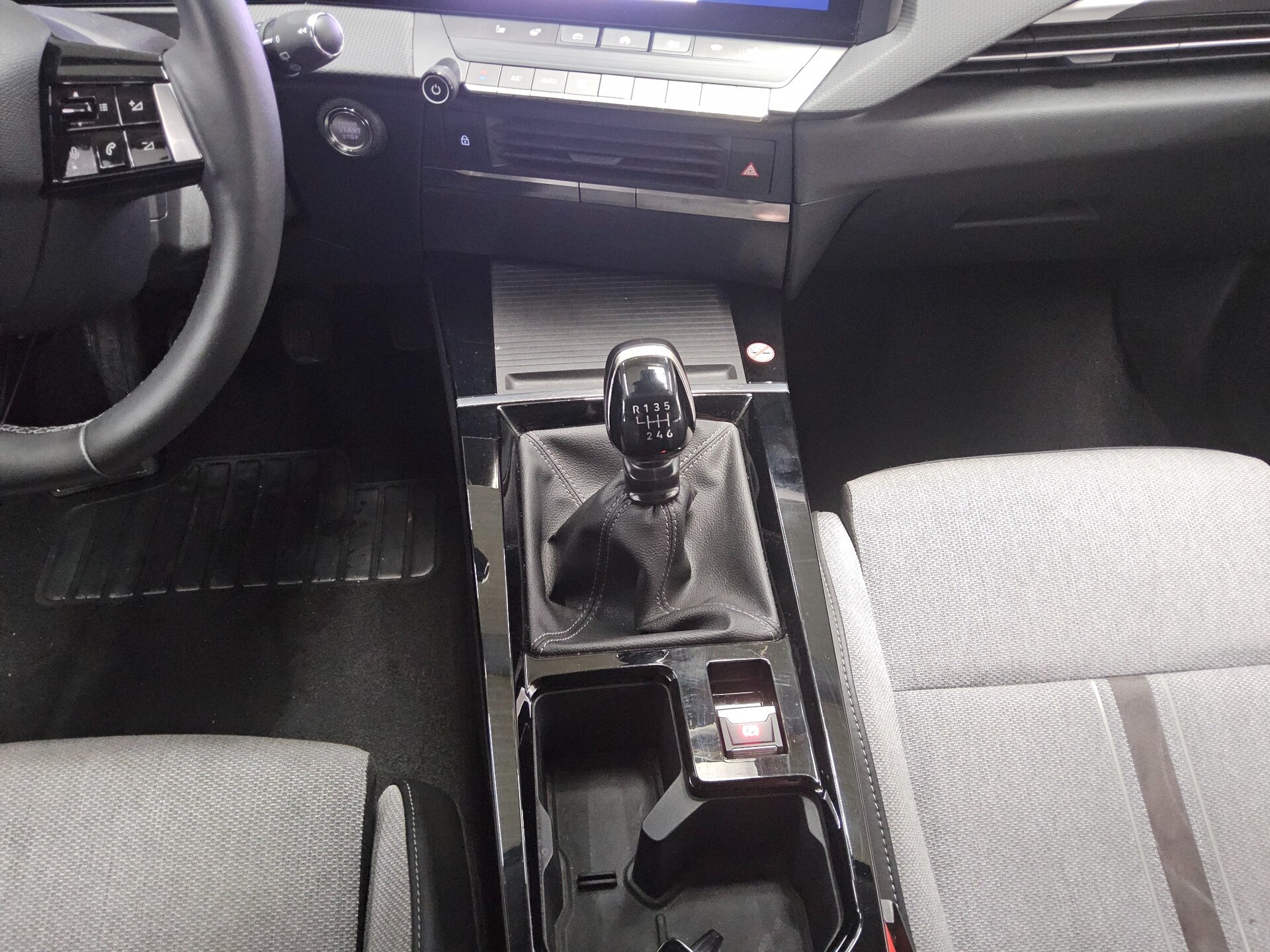 Opel Astra ST 1.5 D Elegance Navi LED Virtual RFK 6