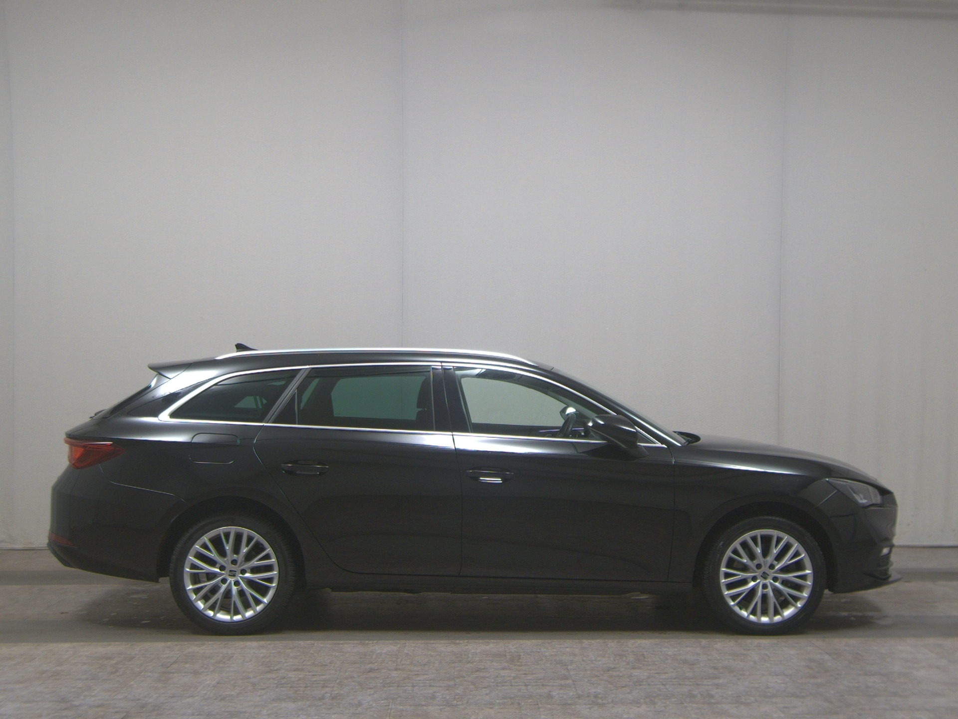 Seat Leon Sportstourer 1.4 e-HYBRID Xcellence Navi vc