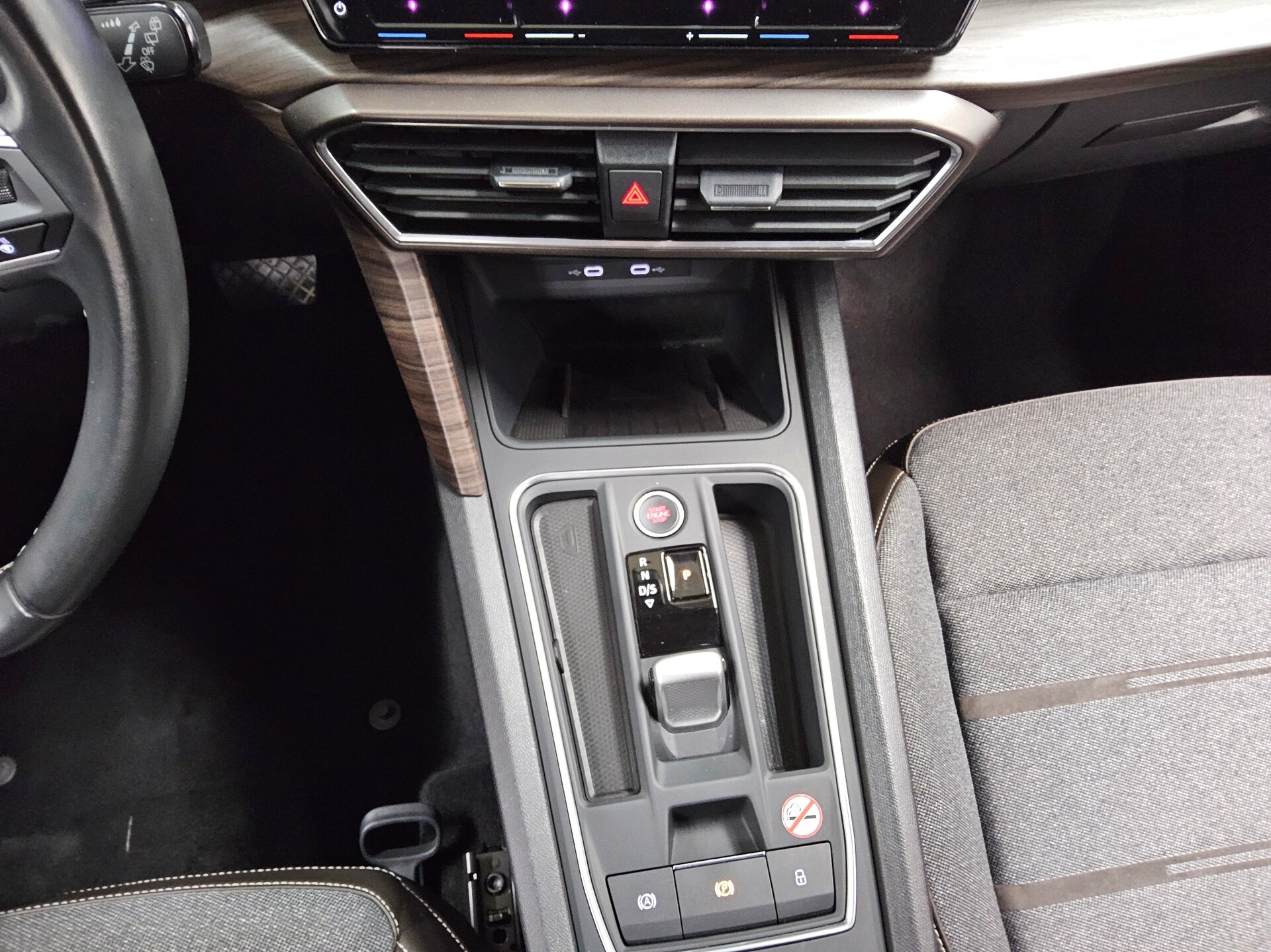 Seat Leon Sportstourer 1.4 e-HYBRID Xcellence Navi vc 6