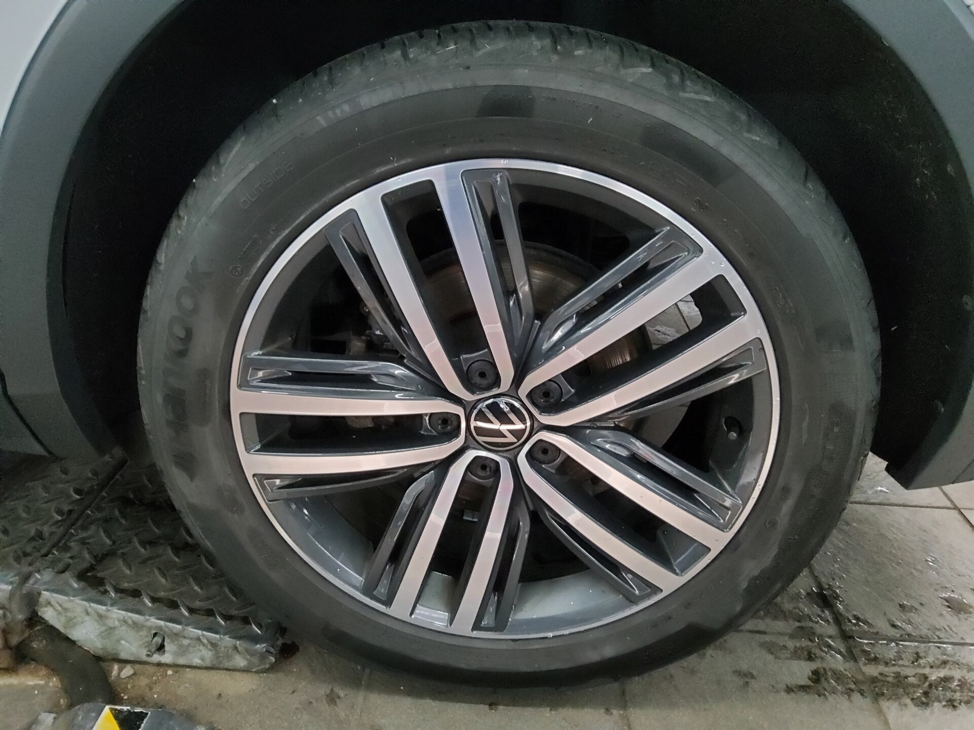 Volkswagen Tiguan 2.0 TDI Elegance Navi LED AID AHK ACC Shz 10