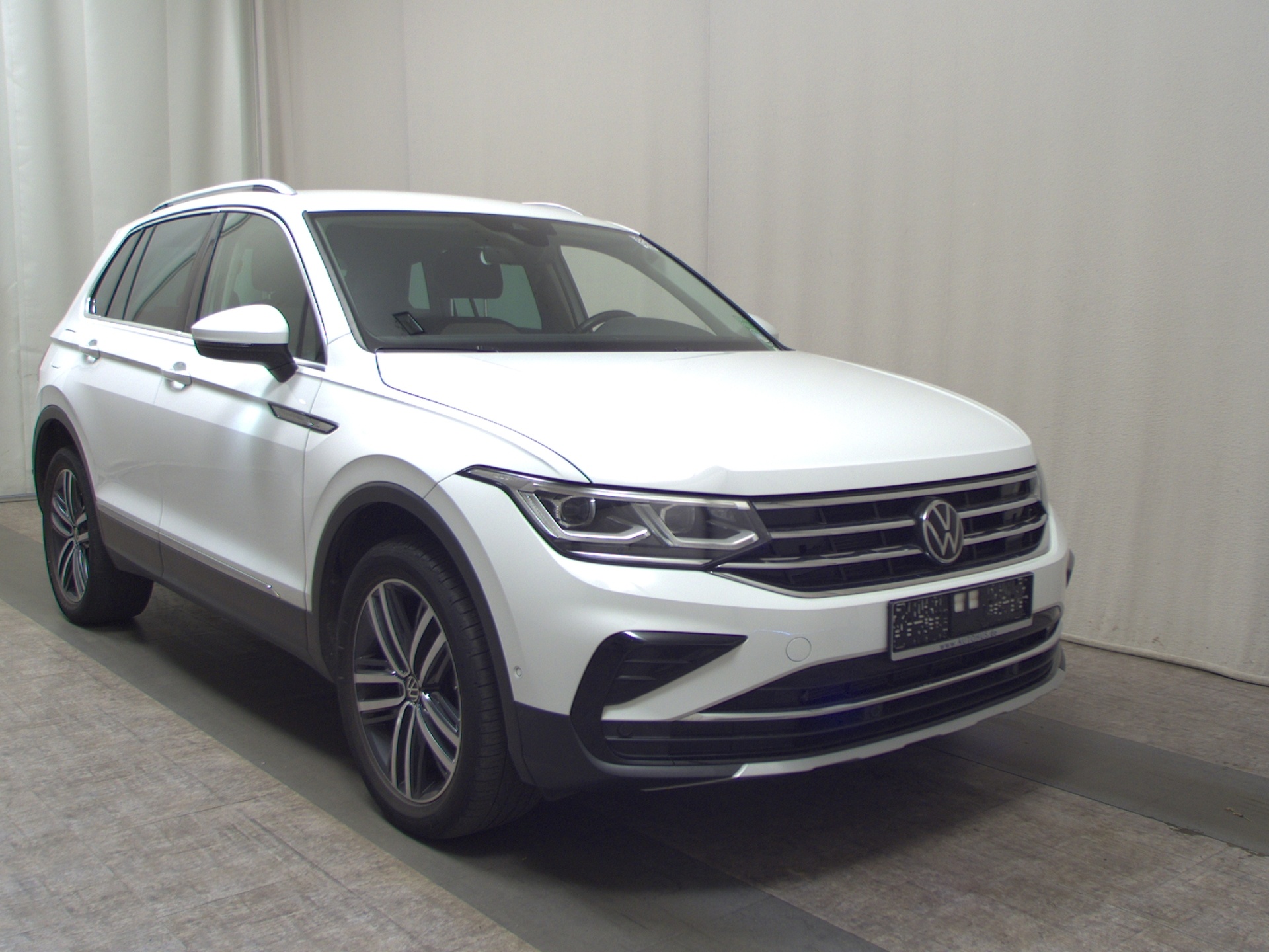 Volkswagen Tiguan 2.0 TDI 4M Elegance Navi IQ.Light AID RfK 3