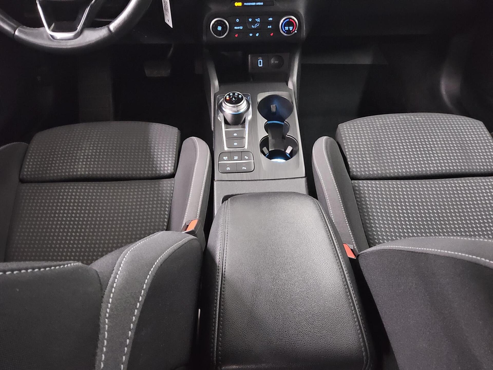 Ford Focus Turnier 1.5 EB Cool&Connect Navi LED RfK 6