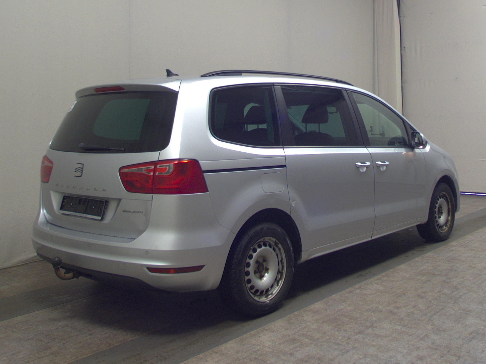 Seat Alhambra 2.0 TDI Style Leder Navi Xenon HU 08/27 4