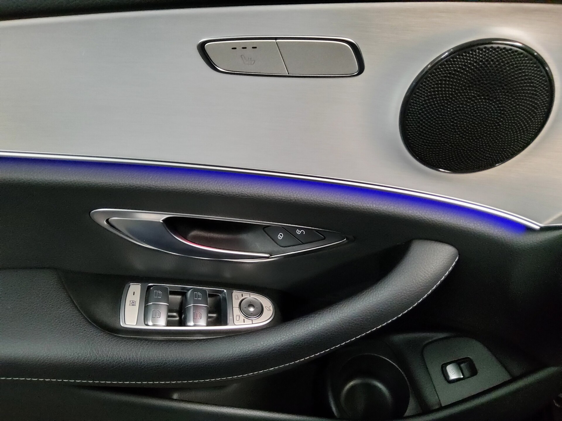 Mercedes-Benz E 300 T de Avantgarde Navi LED Widescreen RfK 10