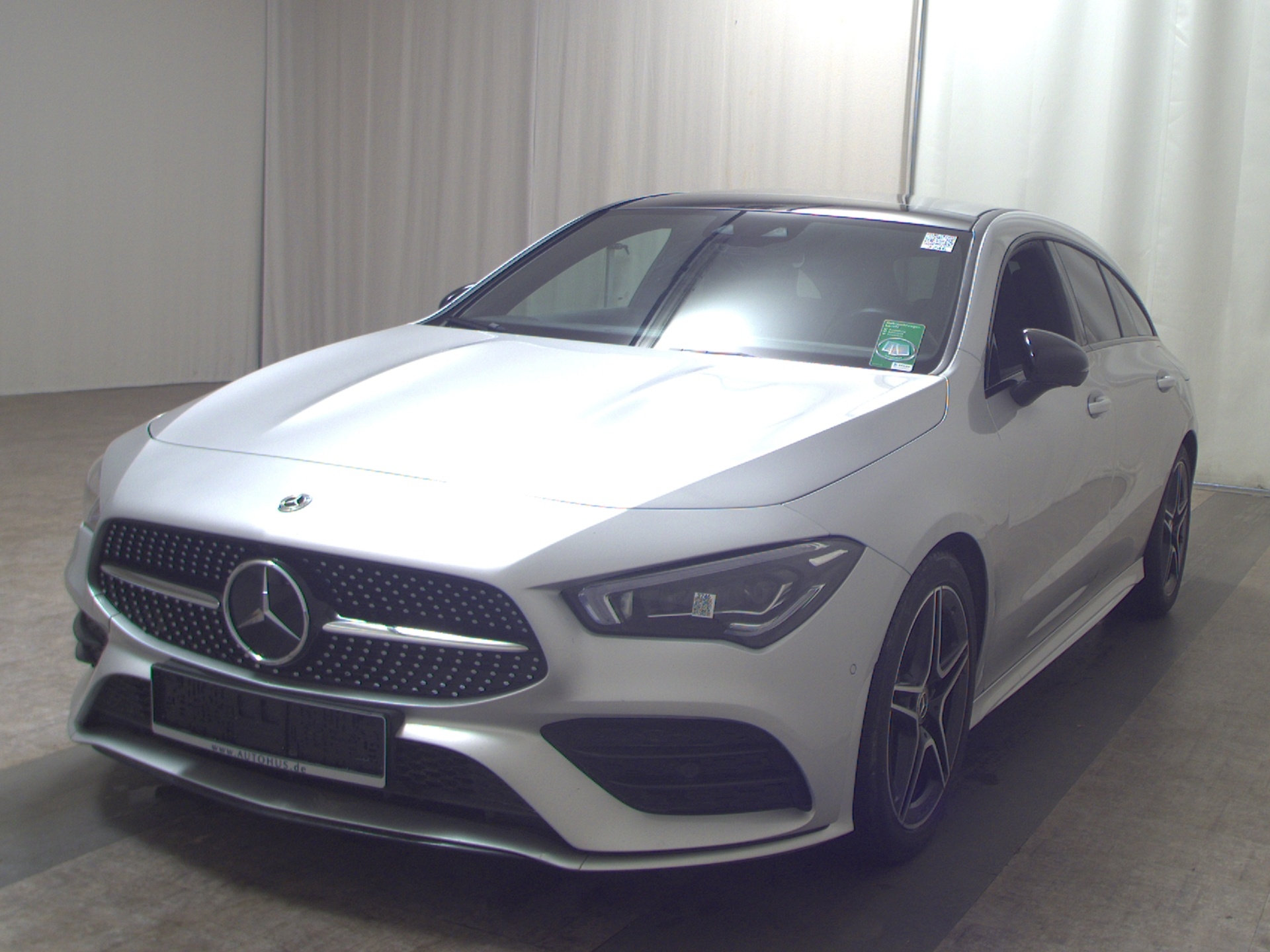 Mercedes-Benz CLA 250 Shooting Brake 4M AMG-Line Navi Pano LED 2